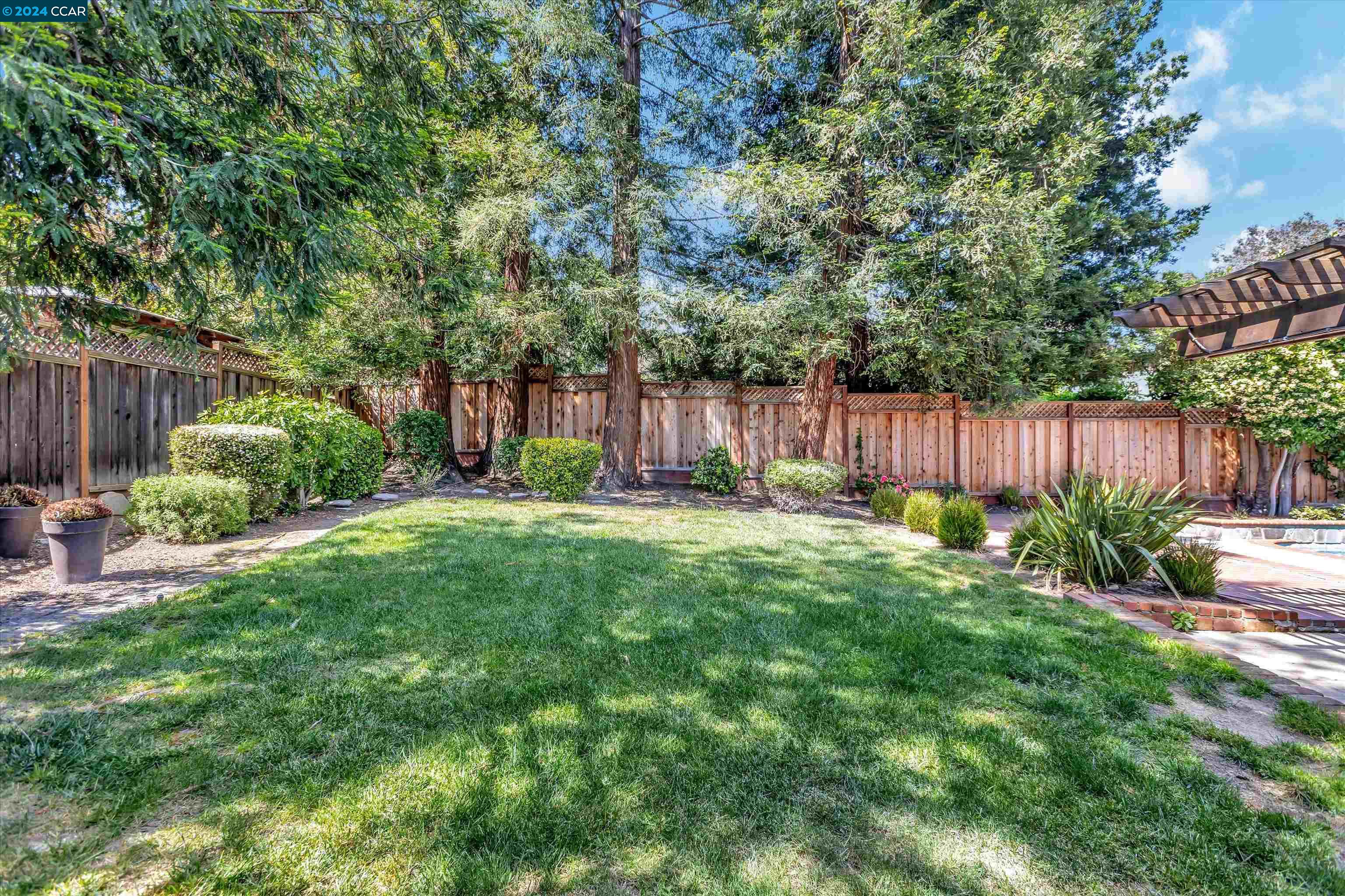 Detail Gallery Image 31 of 38 For 143 Kendall Rd, Walnut Creek,  CA 94595 - 3 Beds | 1 Baths