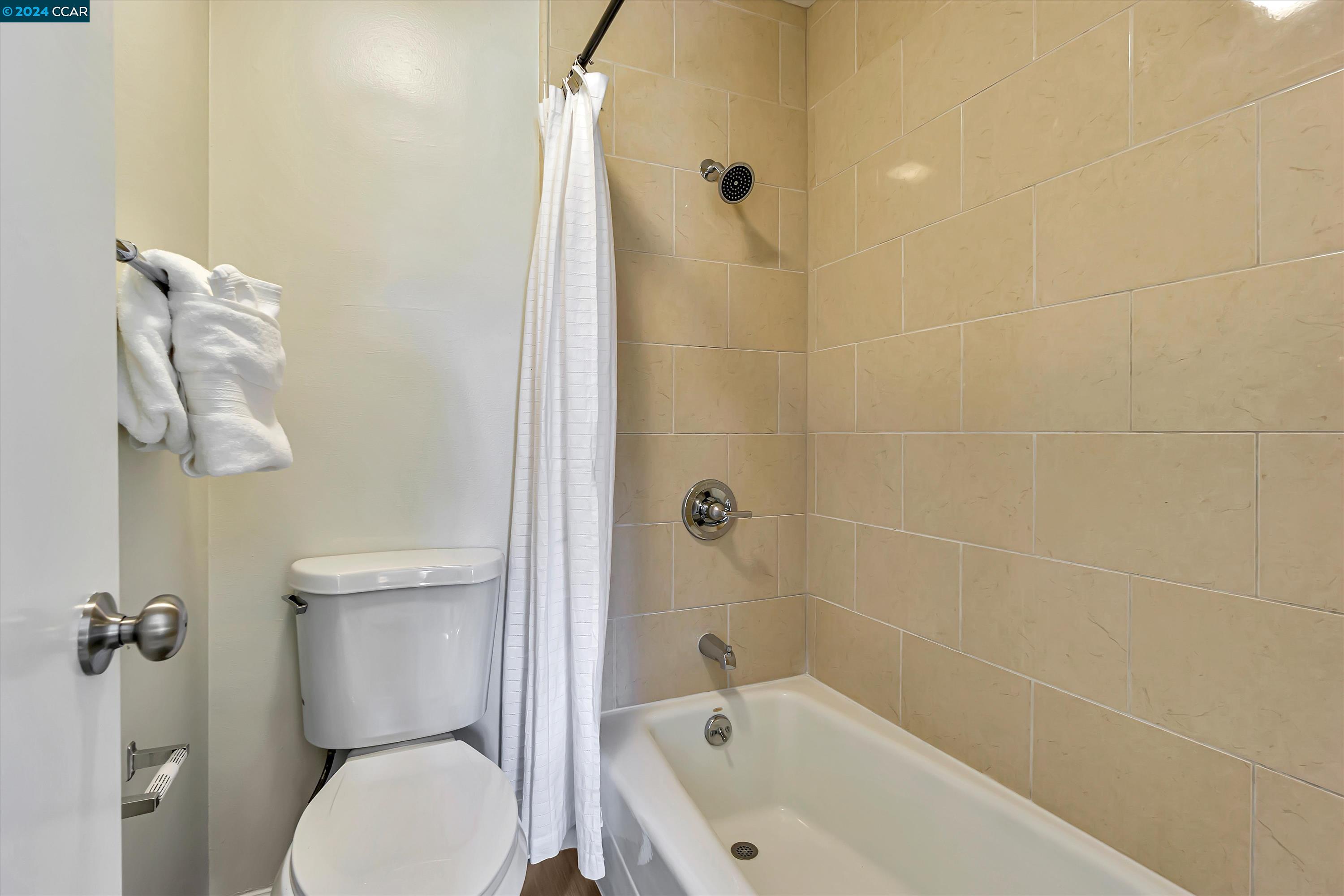 Detail Gallery Image 35 of 44 For 1493 Saint James Pkwy, Concord,  CA 94521 - 4 Beds | 2/1 Baths