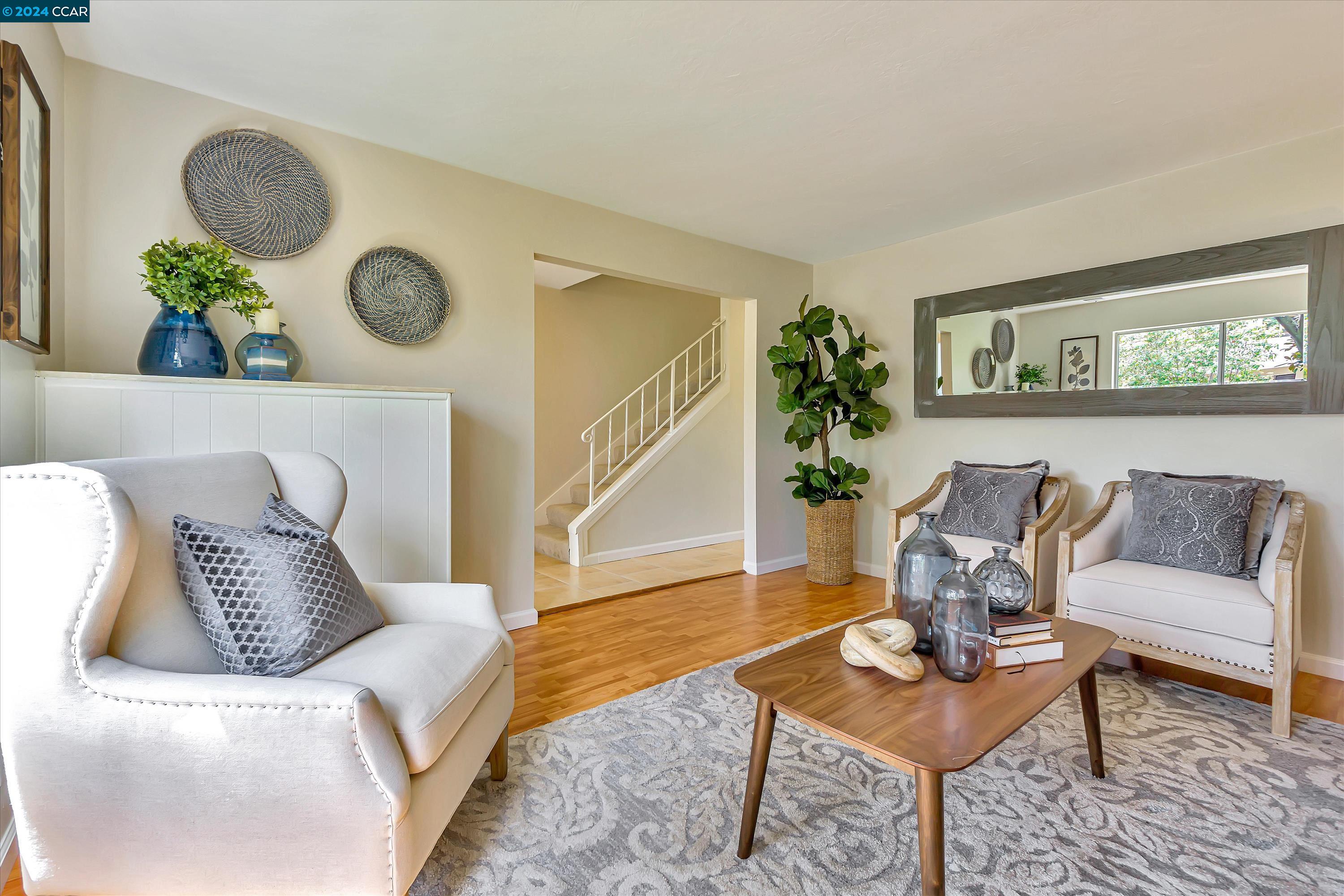 Detail Gallery Image 5 of 44 For 1493 Saint James Pkwy, Concord,  CA 94521 - 4 Beds | 2/1 Baths
