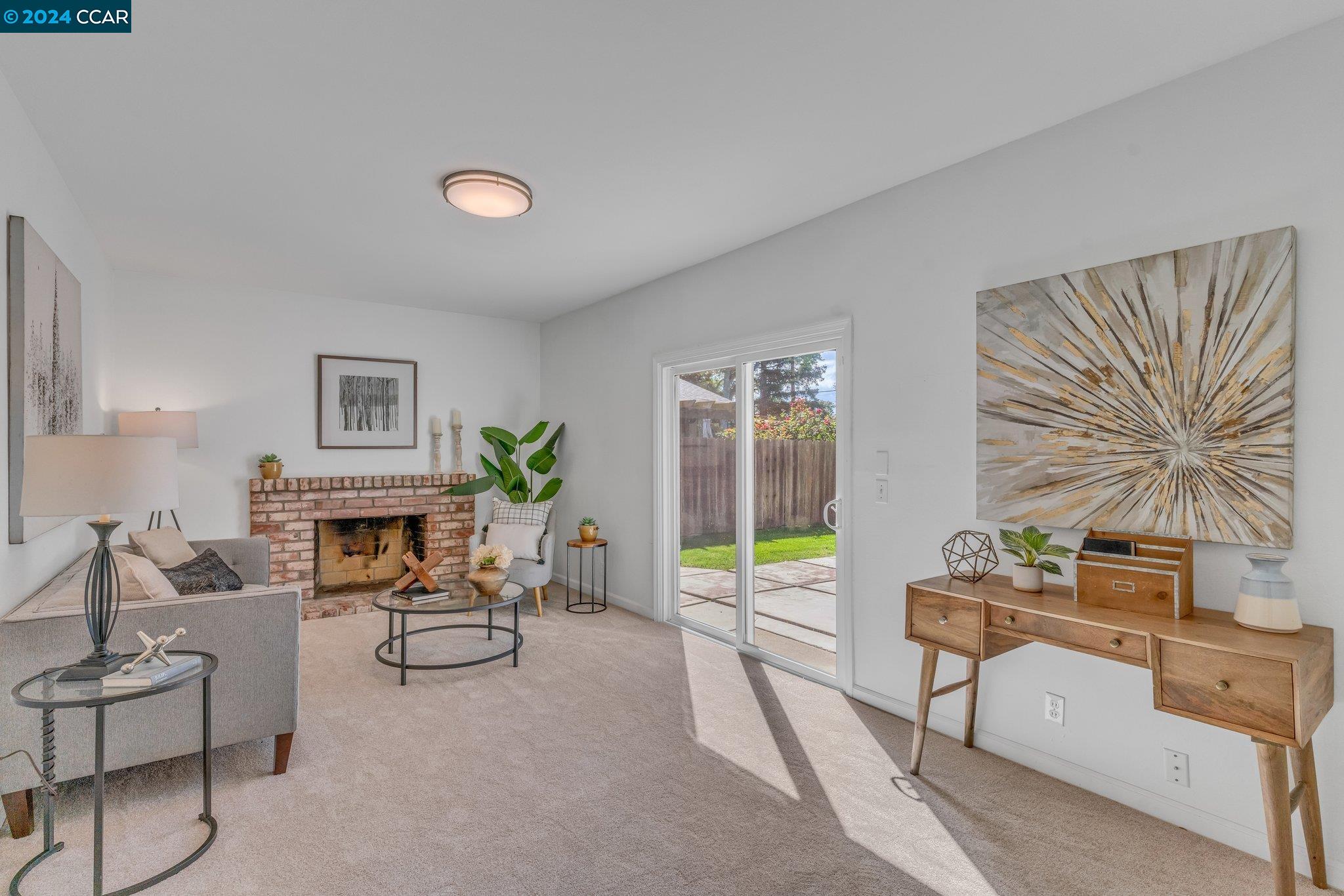 Detail Gallery Image 14 of 33 For 2 Croyden Ct, Pleasant Hill,  CA 94523 - 3 Beds | 2 Baths