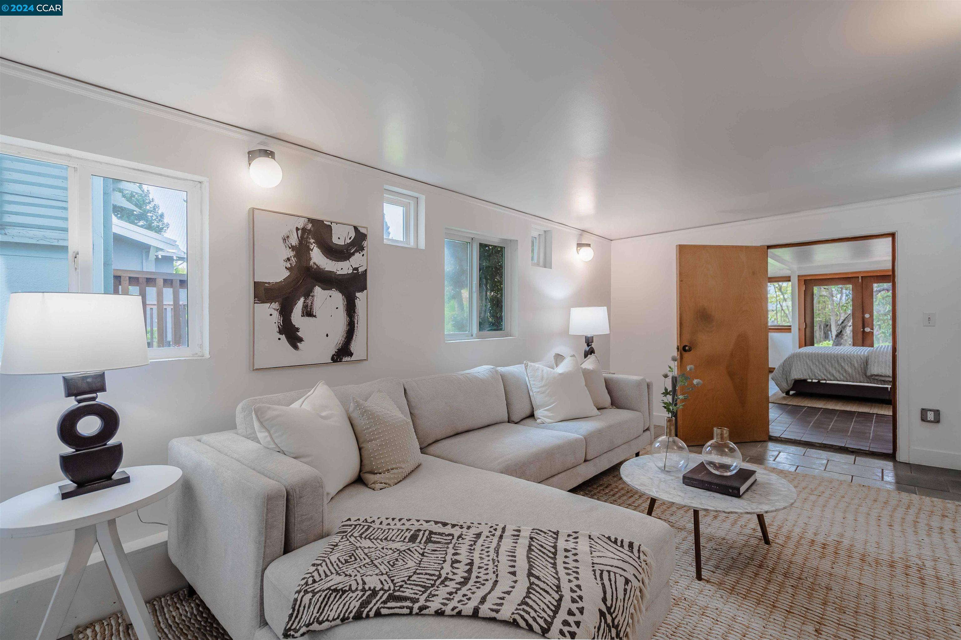 Detail Gallery Image 25 of 38 For 1518 Josephine St, Berkeley,  CA 94703 - 3 Beds | 1 Baths