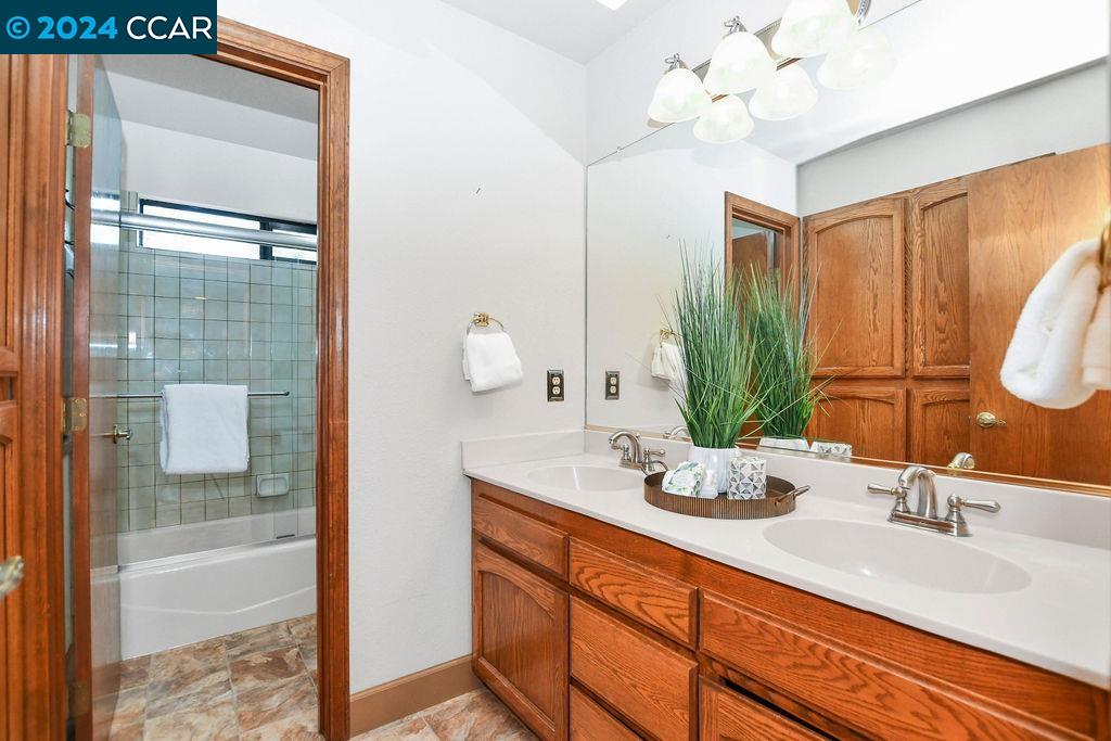 Detail Gallery Image 27 of 50 For 4827 Phylis Terrace, Martinez,  CA 94553 - 4 Beds | 2/1 Baths