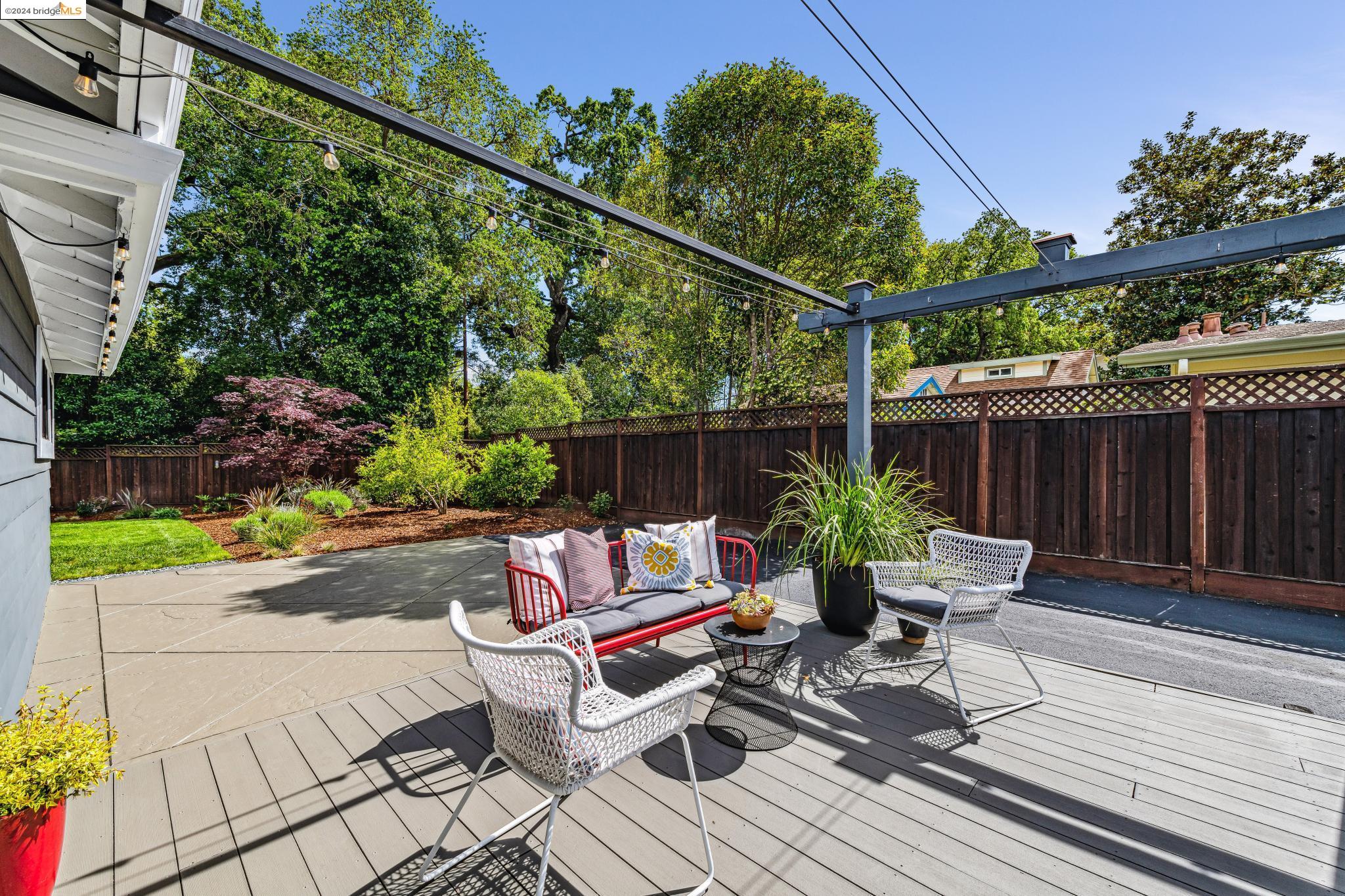 Detail Gallery Image 54 of 60 For 141 Camelia Ln, Walnut Creek,  CA 94595 - 4 Beds | 3/1 Baths