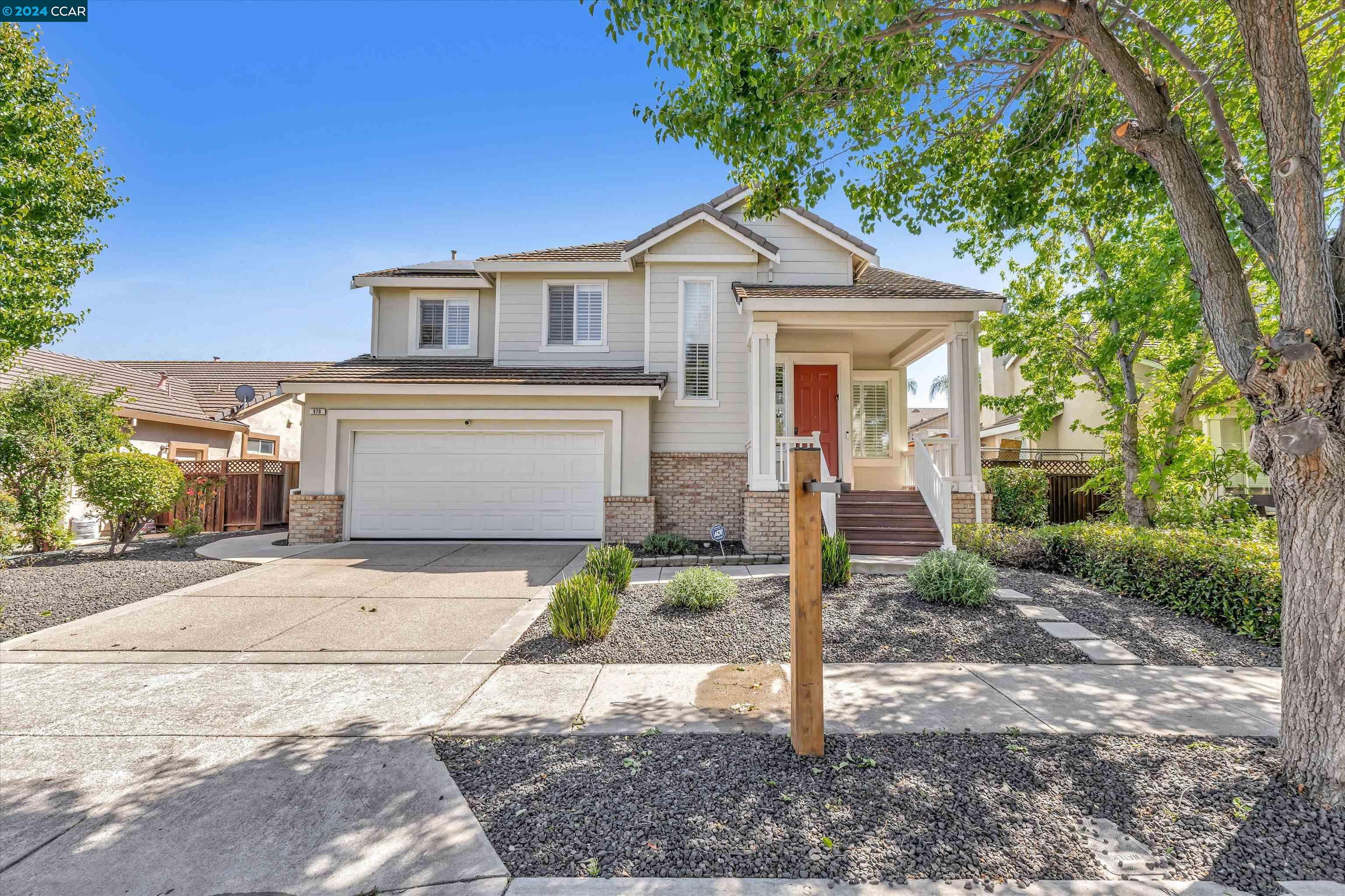 Detail Gallery Image 1 of 1 For 970 Country Glen Ln, Brentwood,  CA 94513 - 4 Beds | 3 Baths