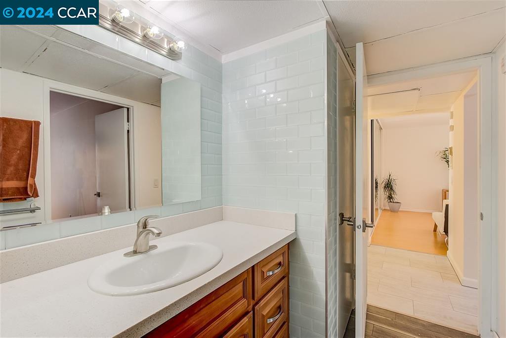 Detail Gallery Image 7 of 13 For 360 N Civic Dr. #206,  Walnut Creek,  CA 94596 - 1 Beds | 1 Baths
