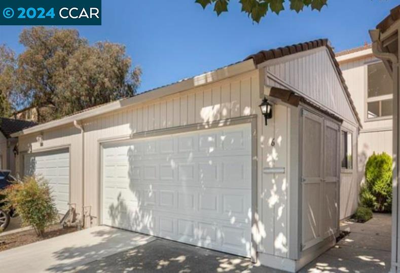 Detail Gallery Image 1 of 44 For 6 Moraine Ct, Hercules,  CA 94547 - 3 Beds | 2/1 Baths