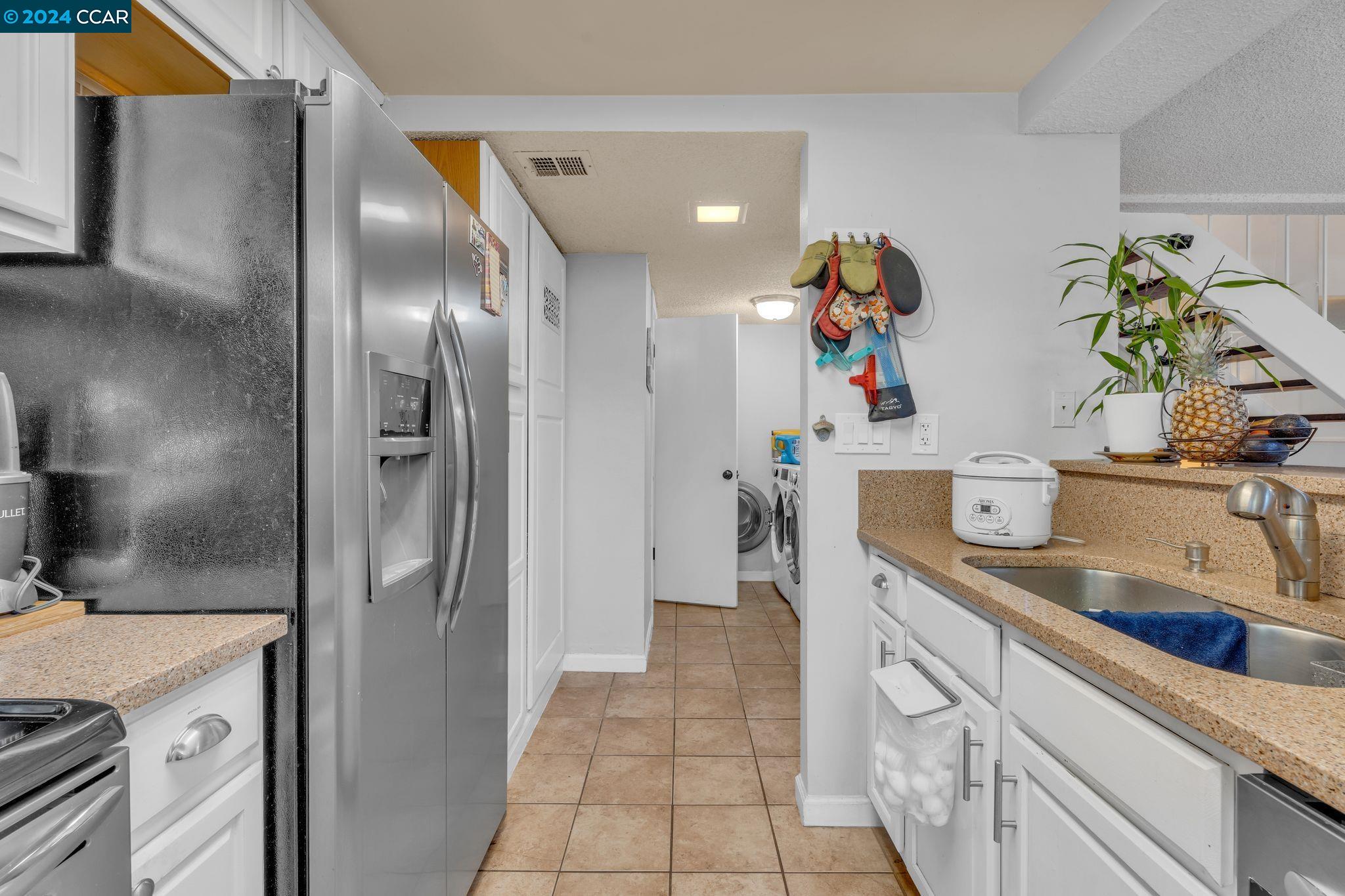 Detail Gallery Image 12 of 32 For 802 Bayside Ct, Novato,  CA 94947 - 3 Beds | 1/1 Baths