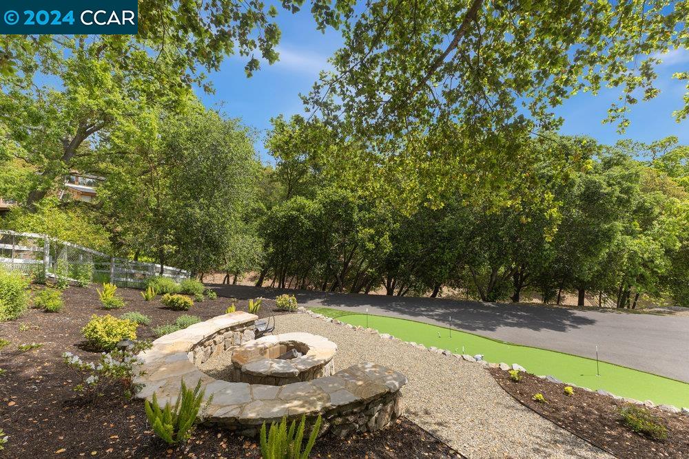 Detail Gallery Image 50 of 60 For 175 Oak Rd, Alamo,  CA 94507 - 4 Beds | 4/1 Baths
