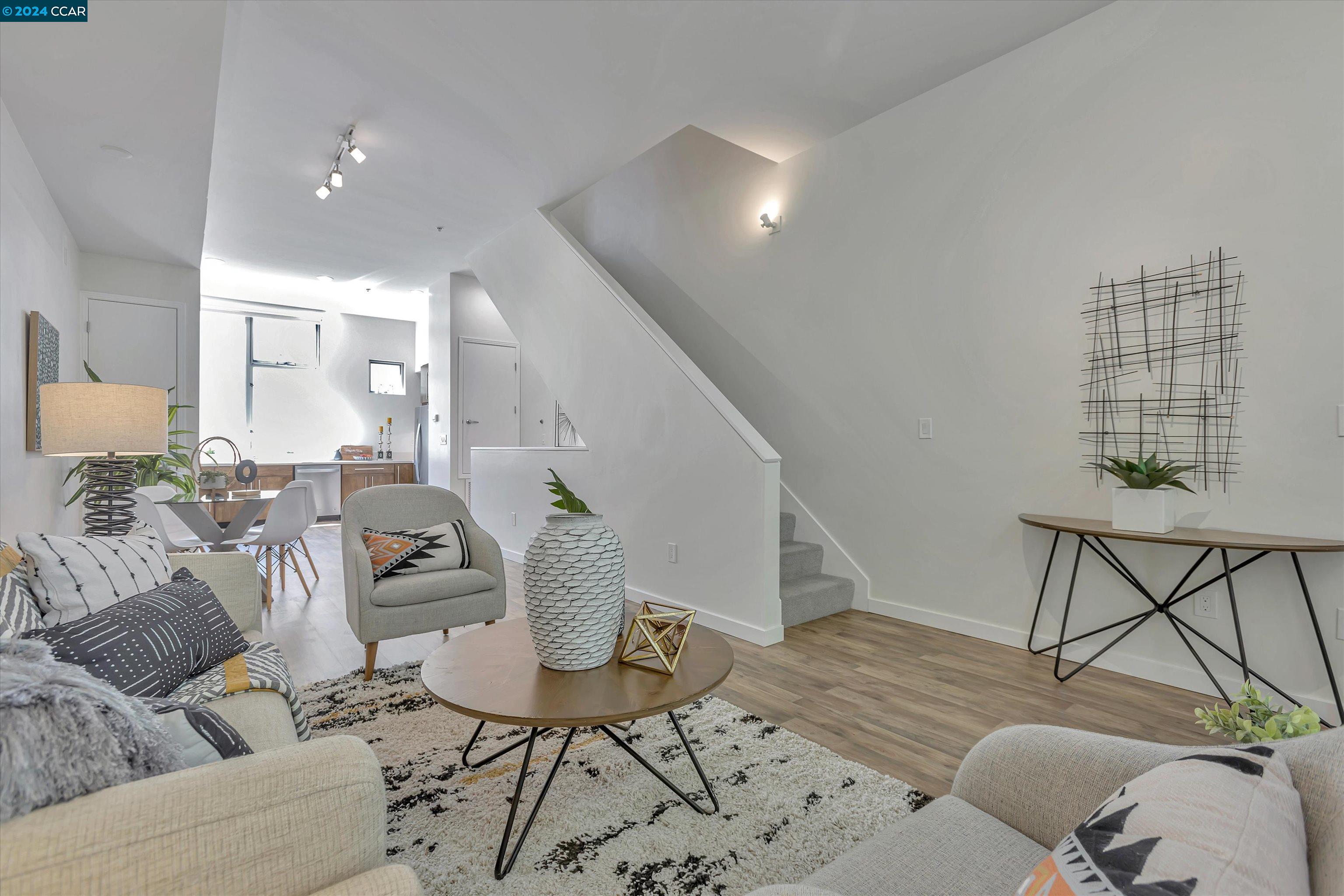 Photo #2: 41057868 Listing 