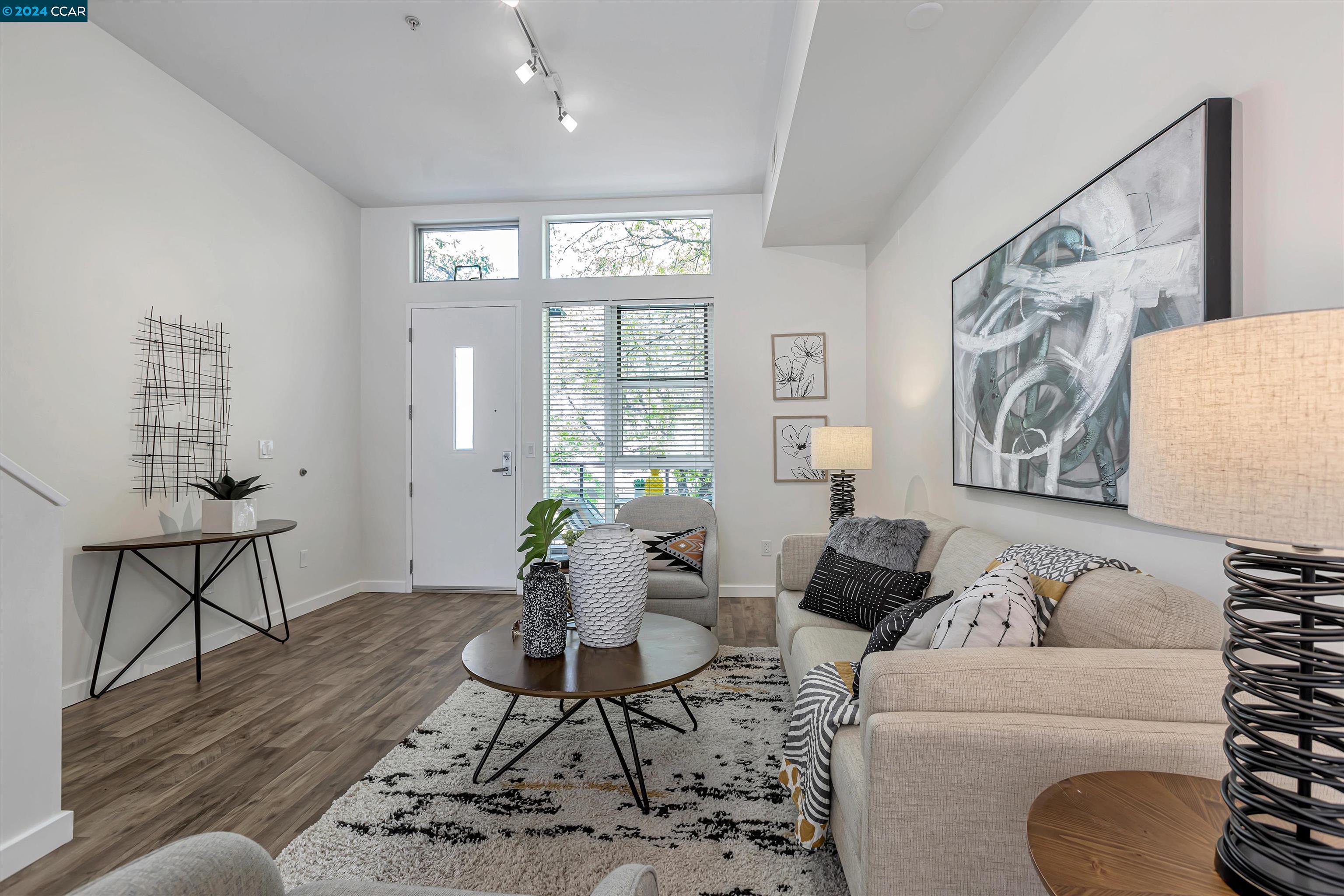 Photo #5: 41057868 Listing 