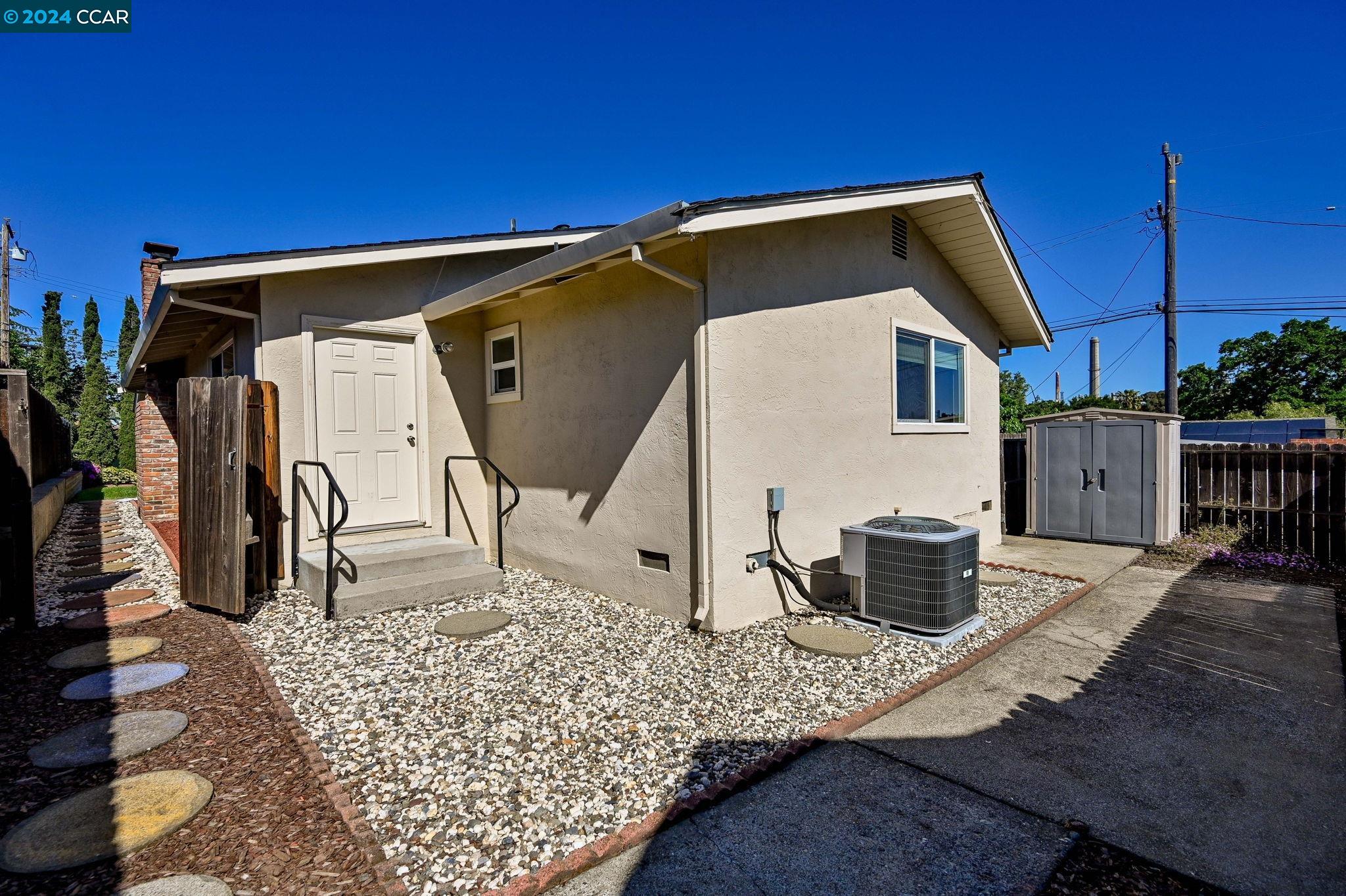 Detail Gallery Image 18 of 20 For 1072 Plaza Dr, Martinez,  CA 94553 - 3 Beds | 1/1 Baths
