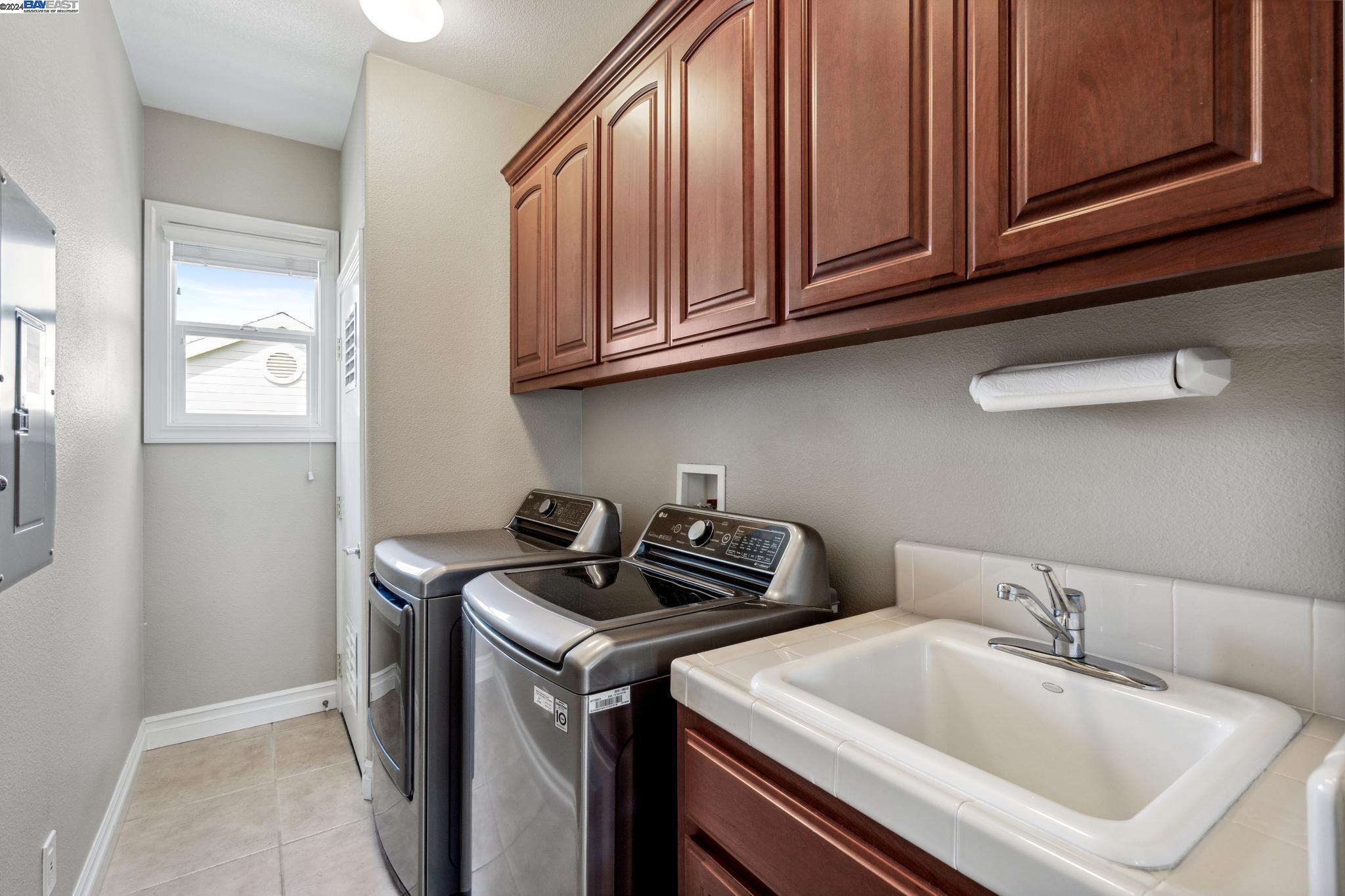 Detail Gallery Image 32 of 51 For 2826 Barouni Ct, Livermore,  CA 94550 - 5 Beds | 5/1 Baths