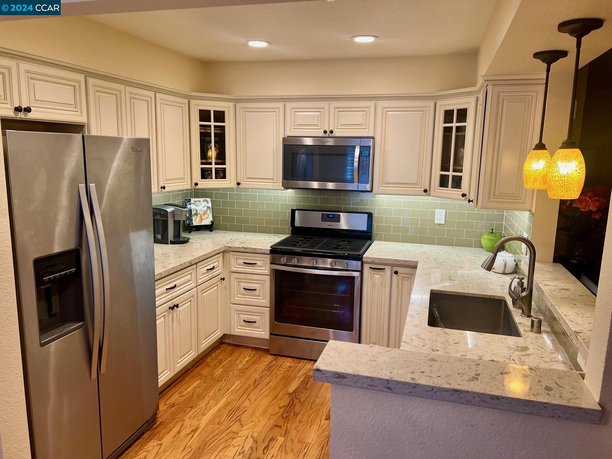 Photo #6: 41057933 Listing 