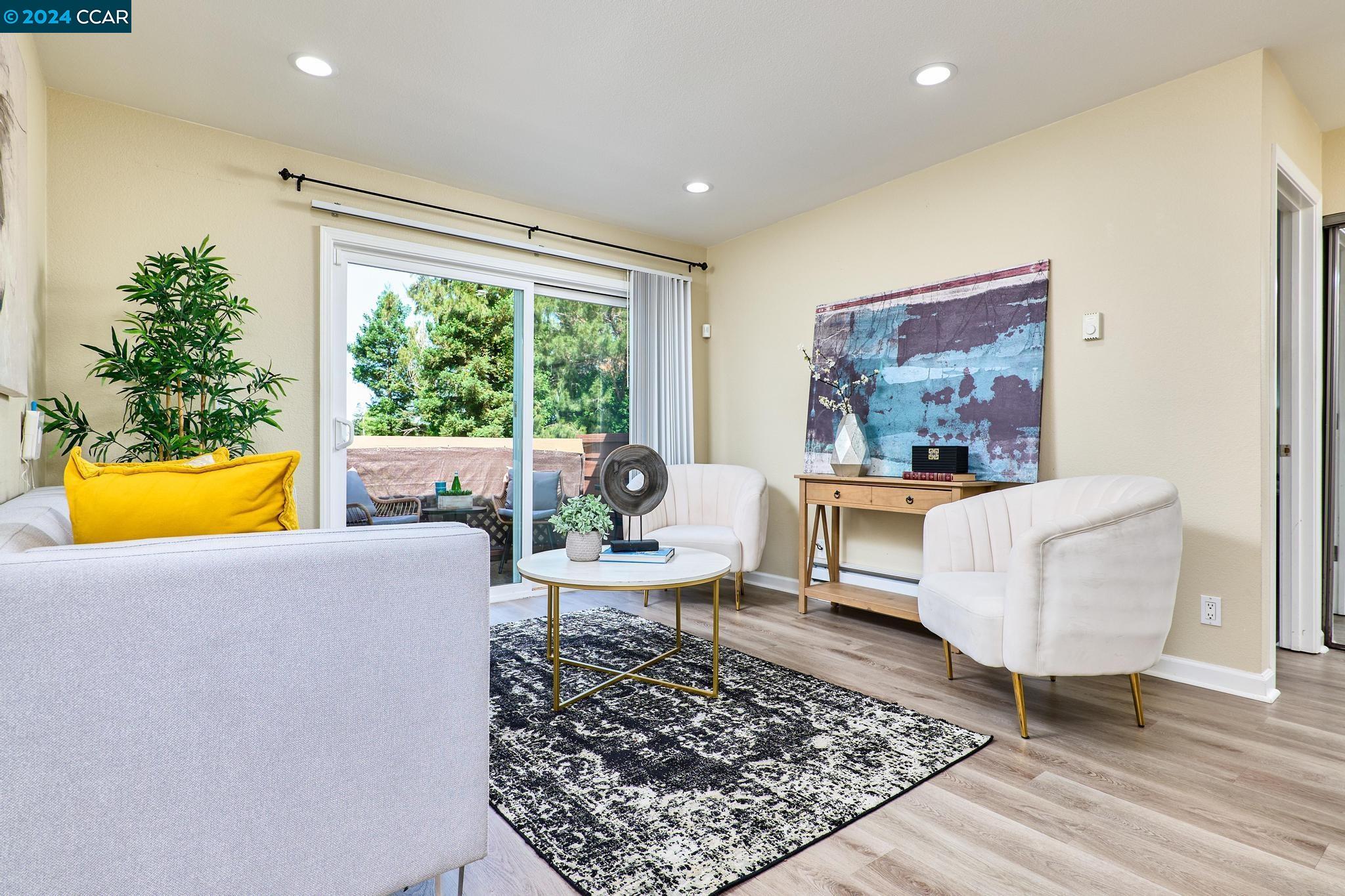Detail Gallery Image 3 of 23 For 888 Catkin Ct, San Jose,  CA 95128 - 1 Beds | 1 Baths