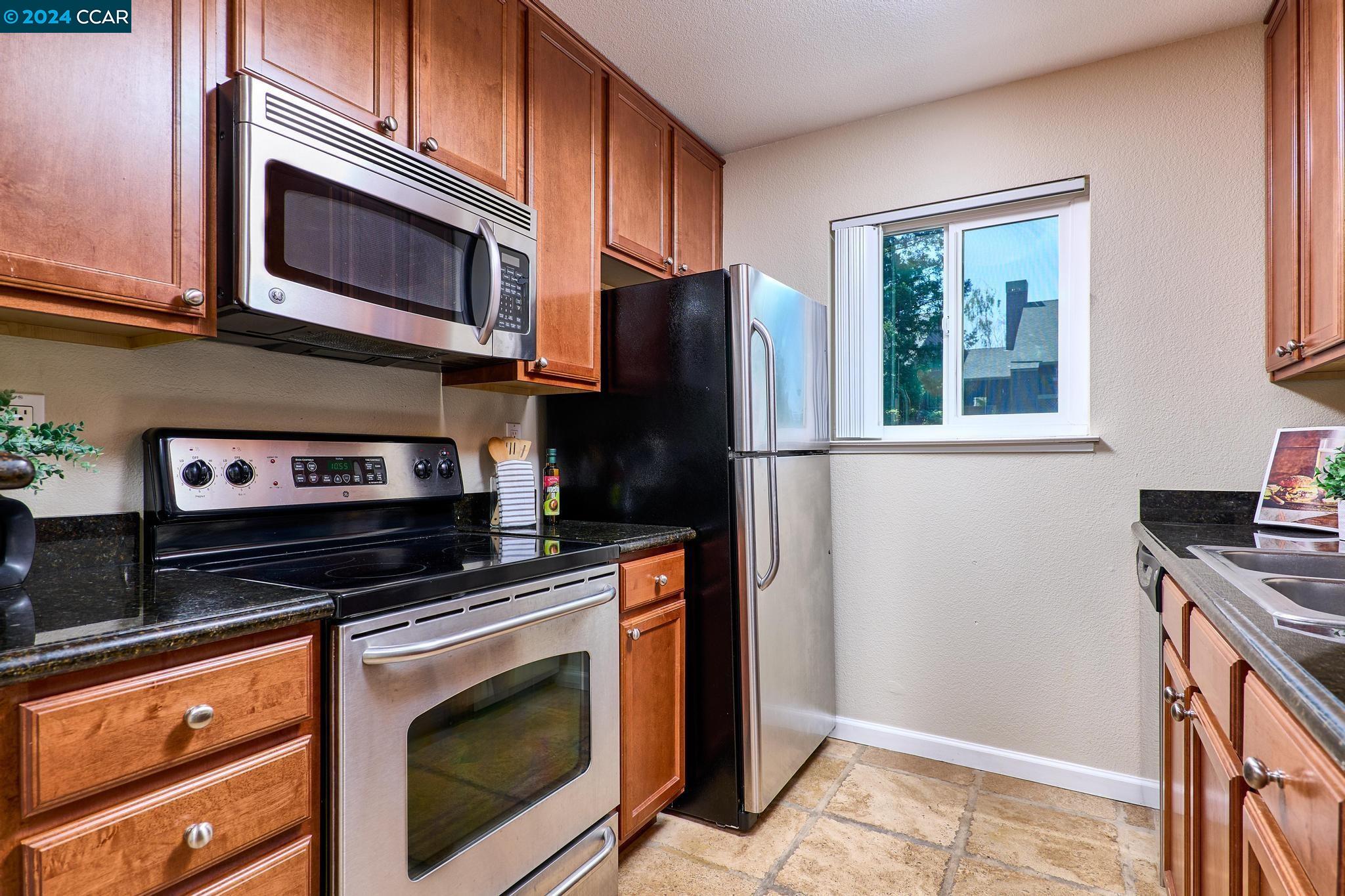 Detail Gallery Image 9 of 23 For 888 Catkin Ct, San Jose,  CA 95128 - 1 Beds | 1 Baths