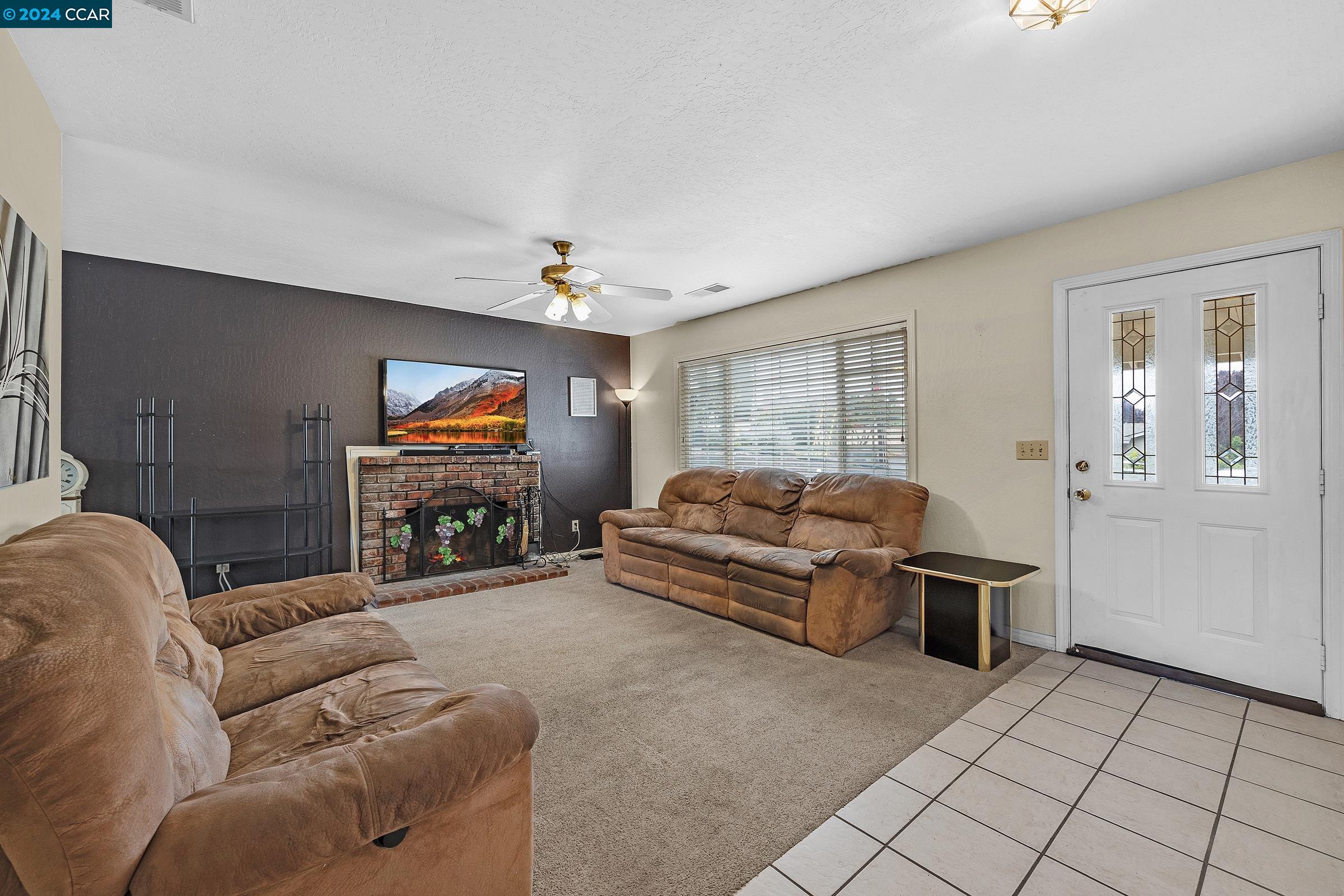Detail Gallery Image 5 of 33 For 2248 Yukon, Concord,  CA 94520 - 3 Beds | 2 Baths