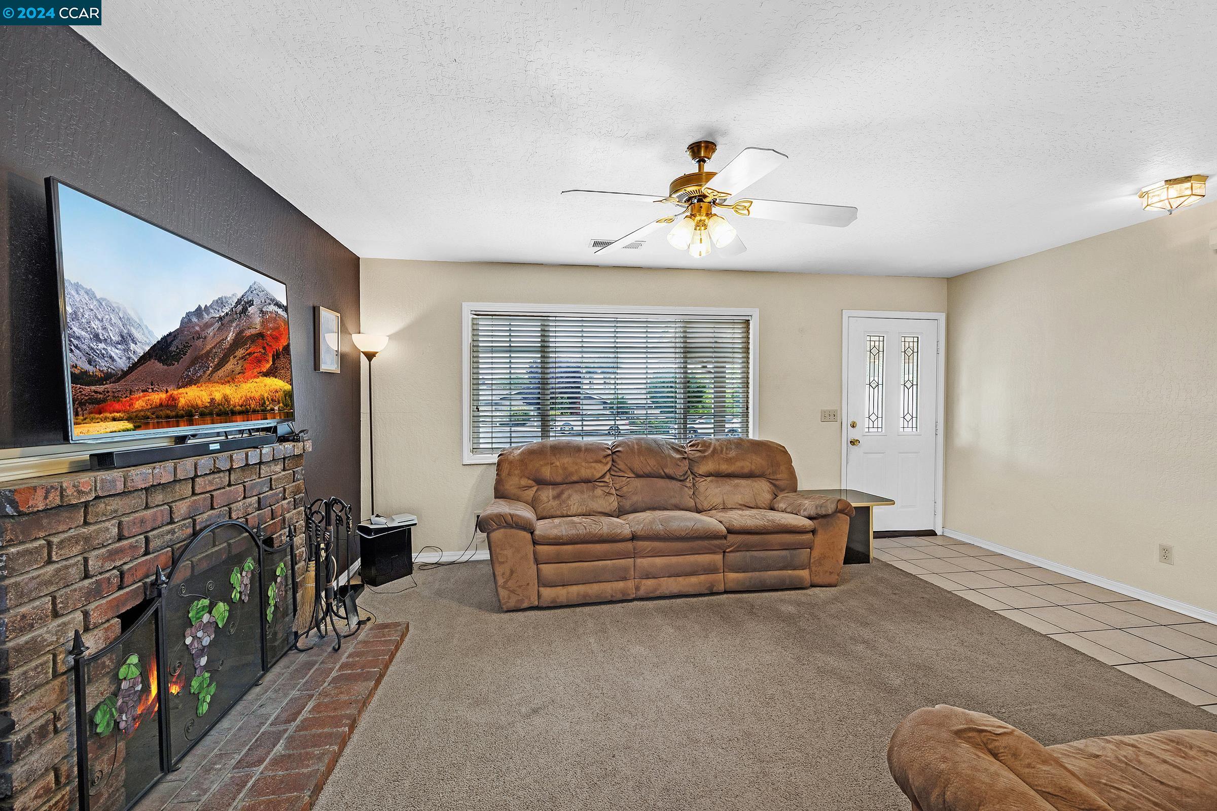 Detail Gallery Image 6 of 33 For 2248 Yukon, Concord,  CA 94520 - 3 Beds | 2 Baths