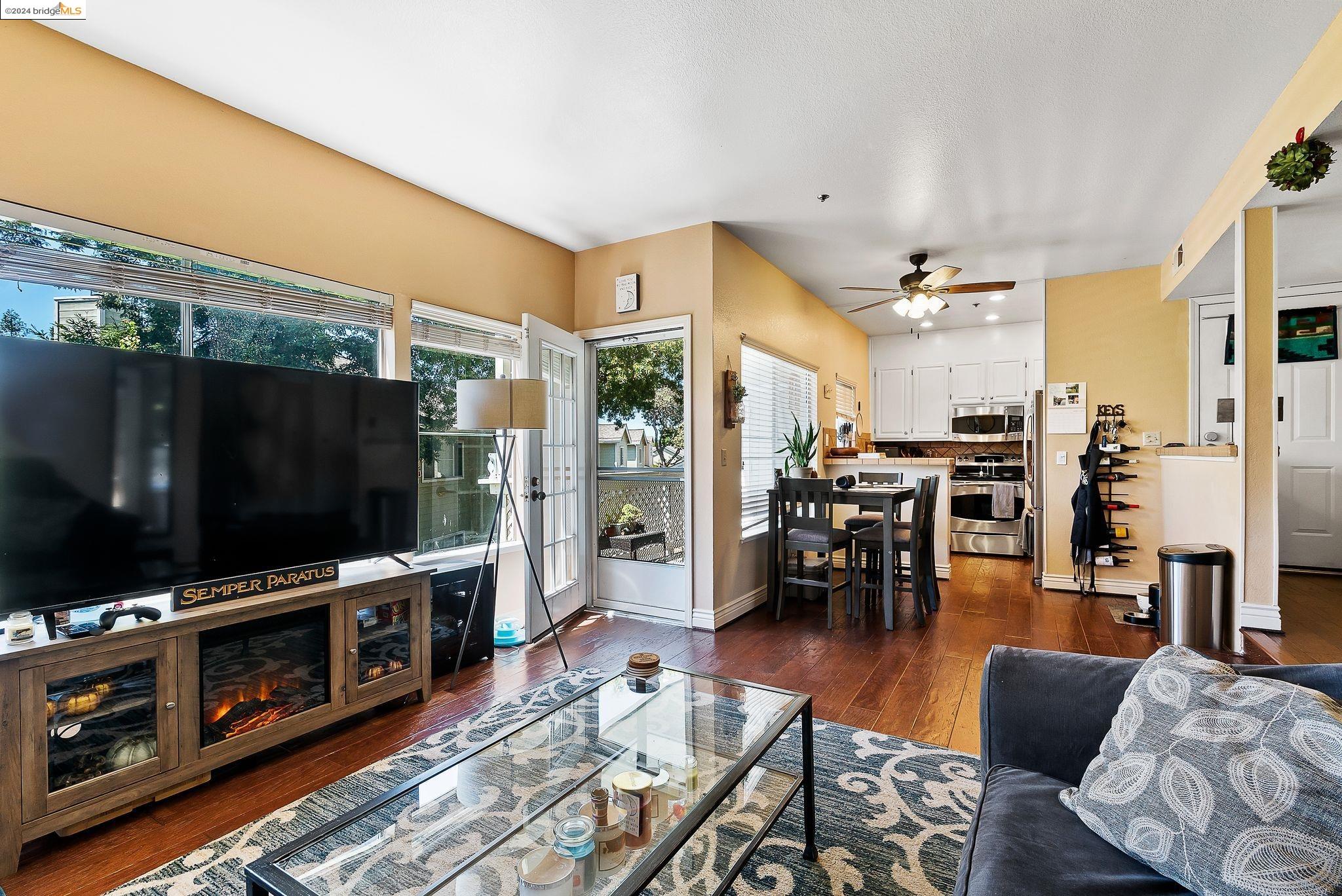 Detail Gallery Image 11 of 44 For 735 Buchanan #119,  Benicia,  CA 94510 - 2 Beds | 2 Baths