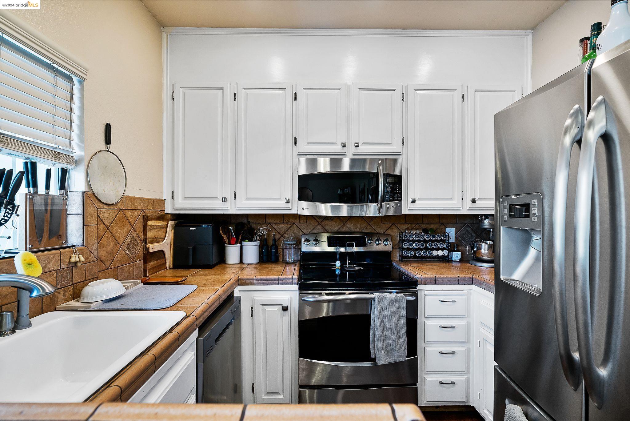 Detail Gallery Image 14 of 42 For 735 Buchanan #119,  Benicia,  CA 94510 - 2 Beds | 2 Baths