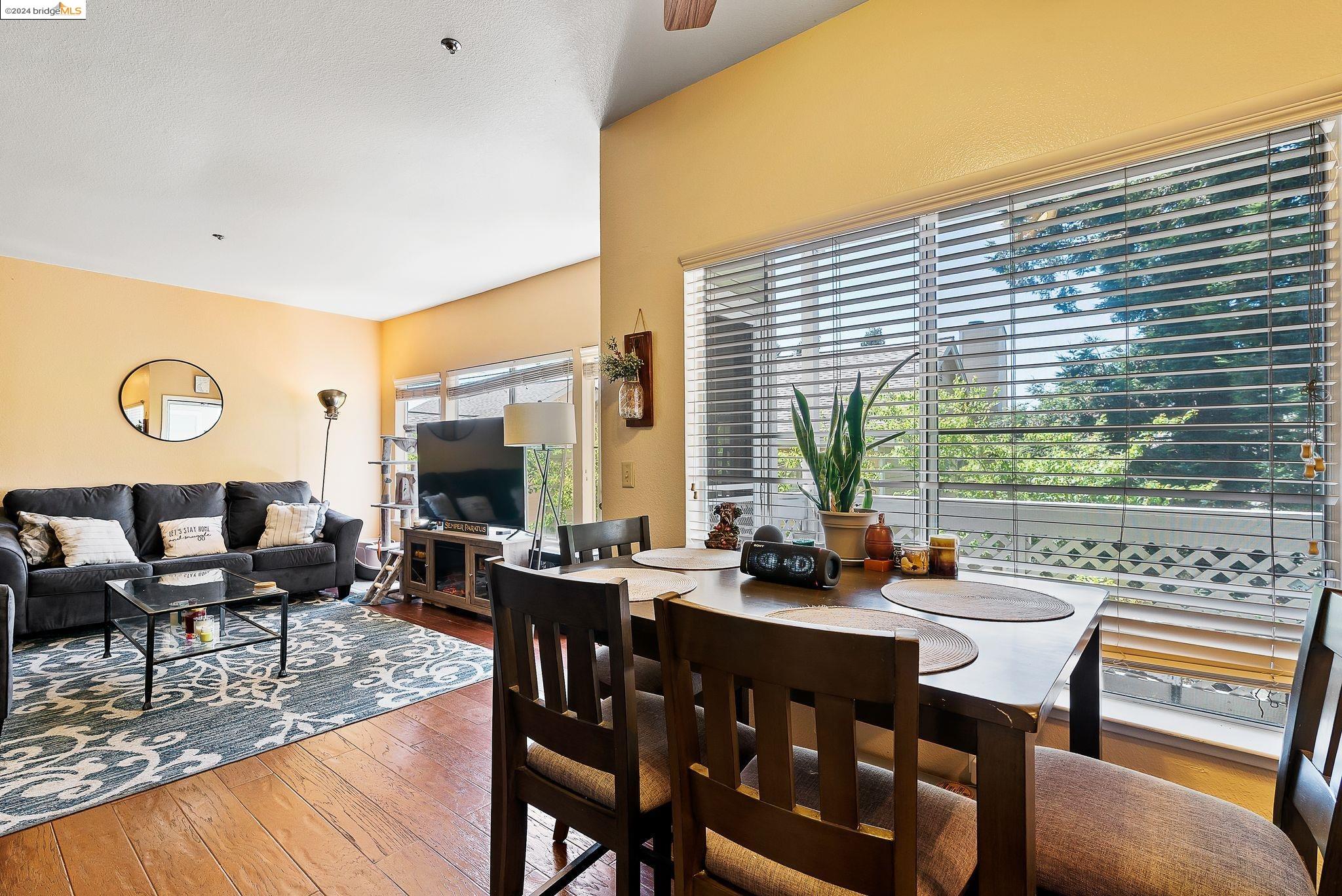 Detail Gallery Image 19 of 42 For 735 Buchanan #119,  Benicia,  CA 94510 - 2 Beds | 2 Baths