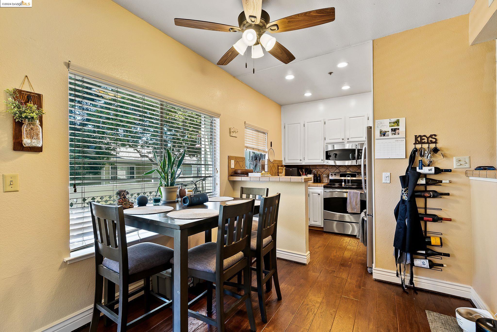 Detail Gallery Image 20 of 42 For 735 Buchanan #119,  Benicia,  CA 94510 - 2 Beds | 2 Baths