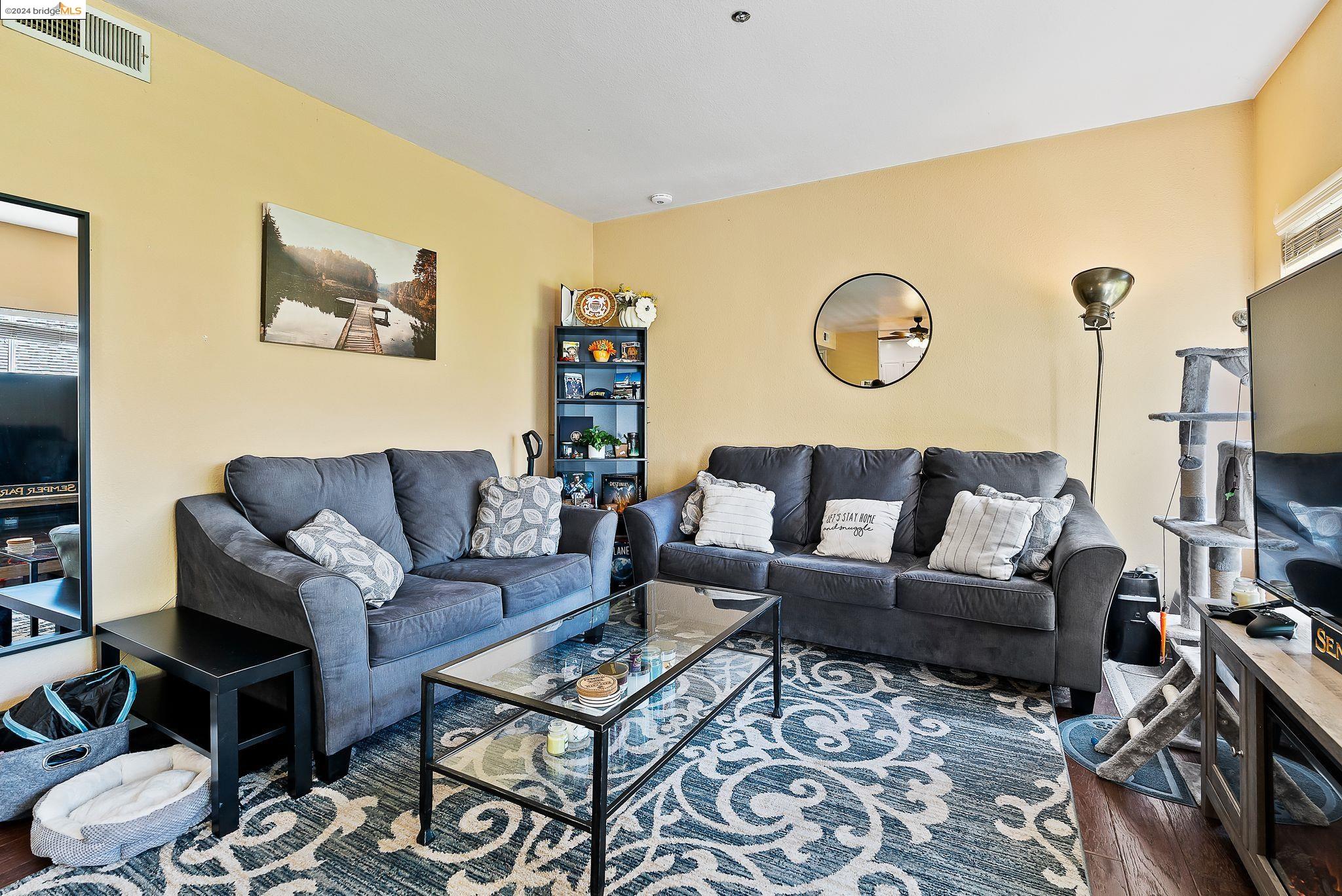 Detail Gallery Image 5 of 42 For 735 Buchanan #119,  Benicia,  CA 94510 - 2 Beds | 2 Baths