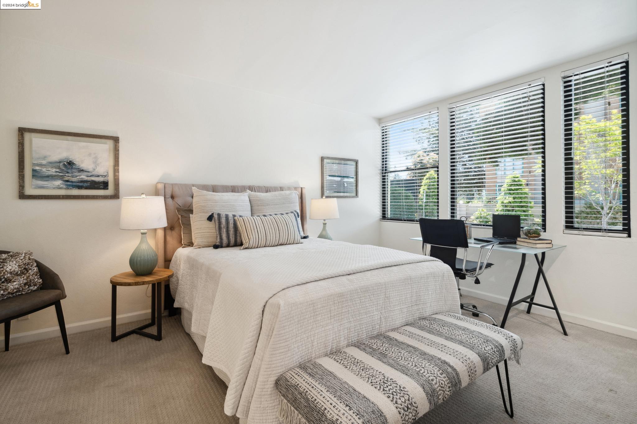 Detail Gallery Image 19 of 29 For 5400 Broadway Ter #101,  Oakland,  CA 94618 - 2 Beds | 2 Baths