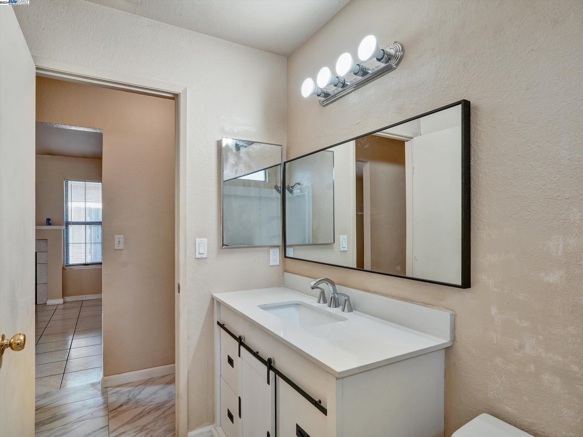 Detail Gallery Image 23 of 39 For 255 Hawthorne Dr, Tracy,  CA 95376 - 4 Beds | 2 Baths