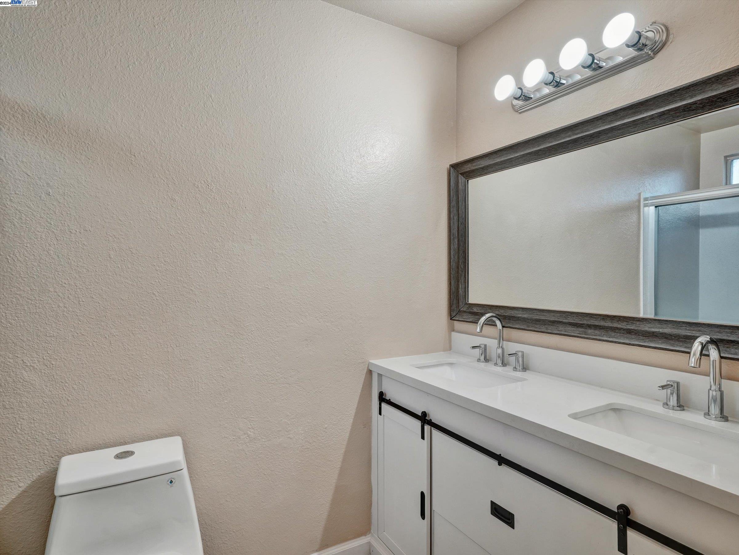 Detail Gallery Image 27 of 39 For 255 Hawthorne Dr, Tracy,  CA 95376 - 4 Beds | 2 Baths