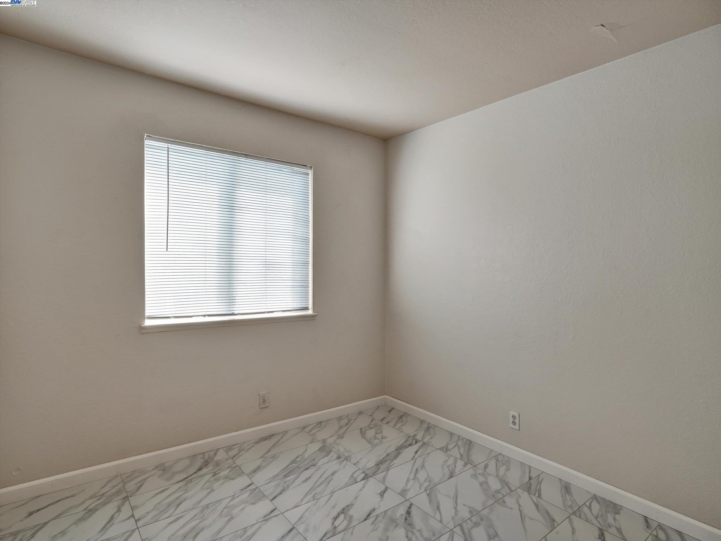 Detail Gallery Image 32 of 39 For 255 Hawthorne Dr, Tracy,  CA 95376 - 4 Beds | 2 Baths