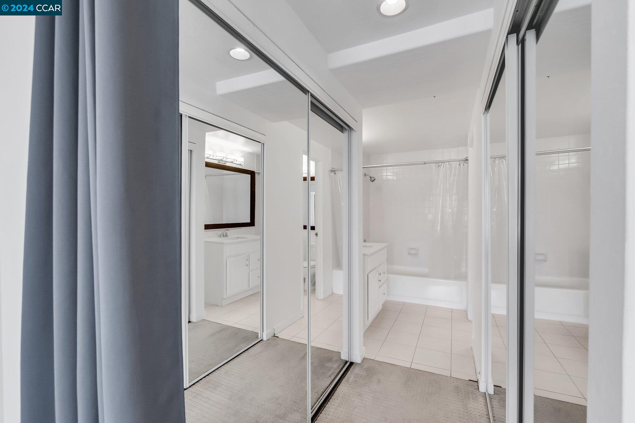 Detail Gallery Image 21 of 26 For 6363 Christie Ave #1425,  Emeryville,  CA 94608 - 1 Beds | 1 Baths