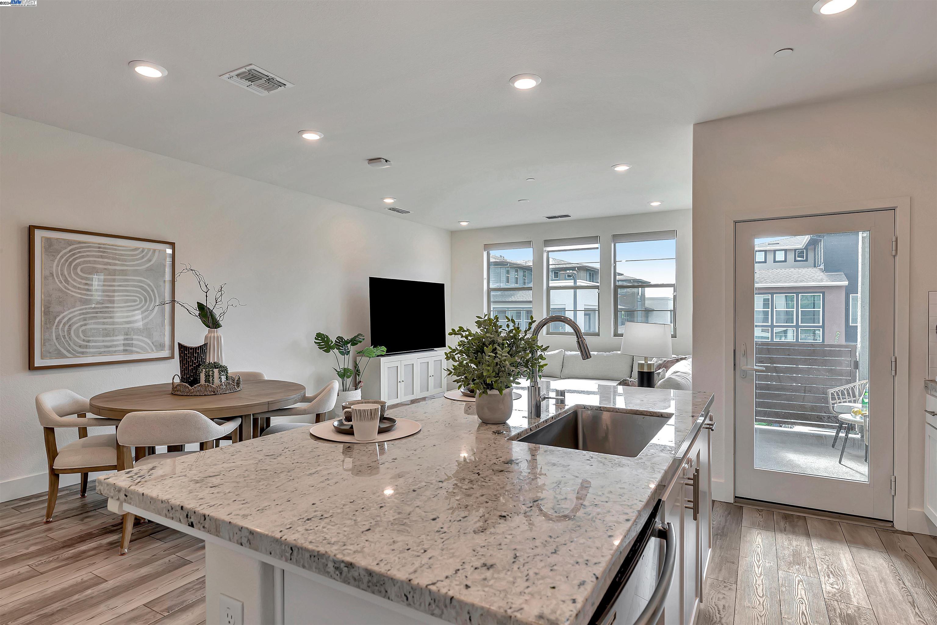 Detail Gallery Image 19 of 47 For 5821 Midnight Pl #G,  Dublin,  CA 94568 - 3 Beds | 2/1 Baths