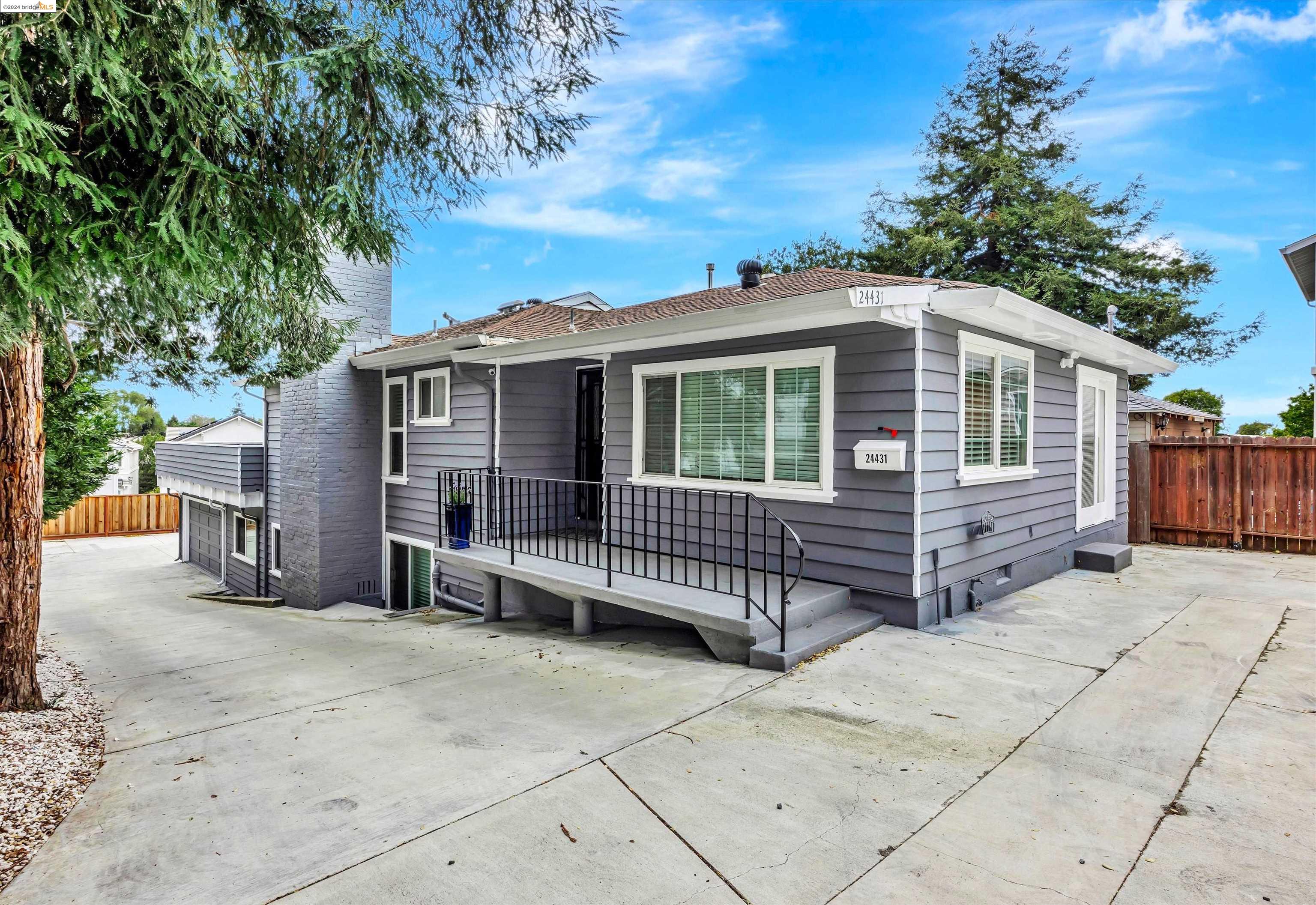 Detail Gallery Image 1 of 1 For 24431 2nd St, Hayward,  CA 94541-6742 - 4 Beds | 3 Baths