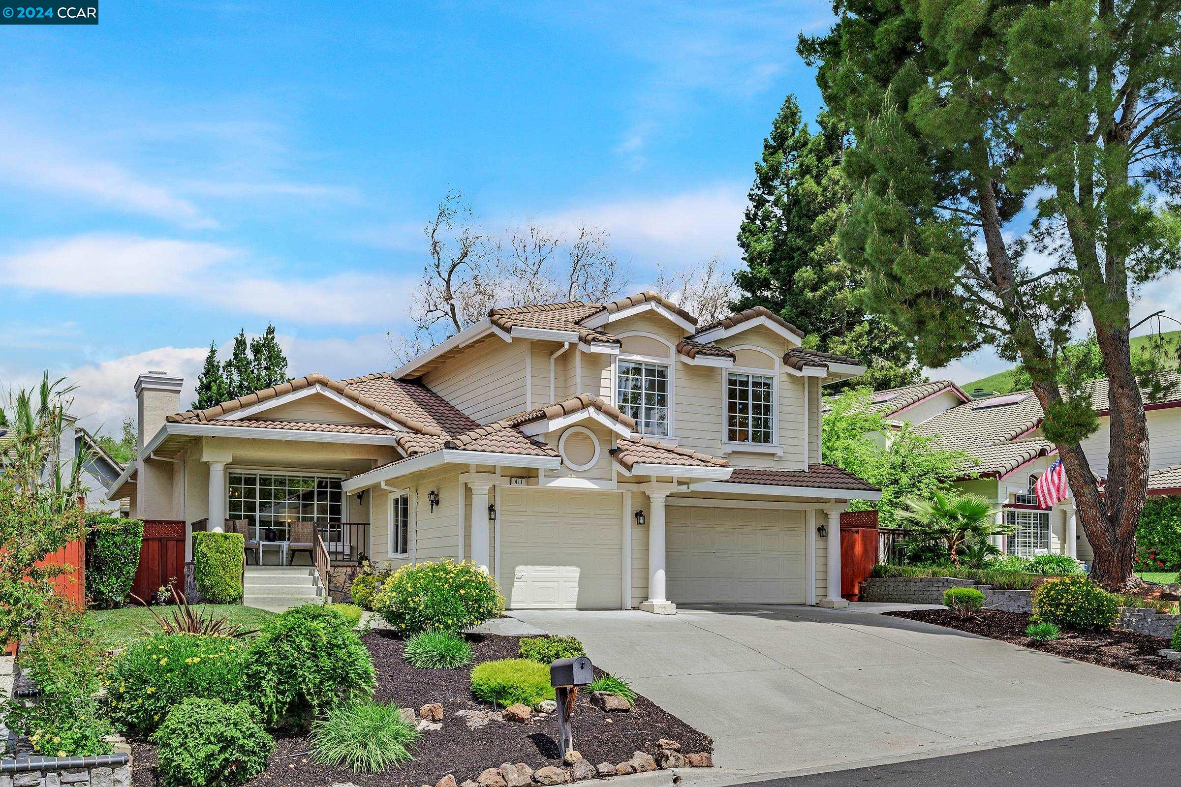 Detail Gallery Image 1 of 1 For 411 Gold Lake Ct, Danville,  CA 94506 - 4 Beds | 3 Baths