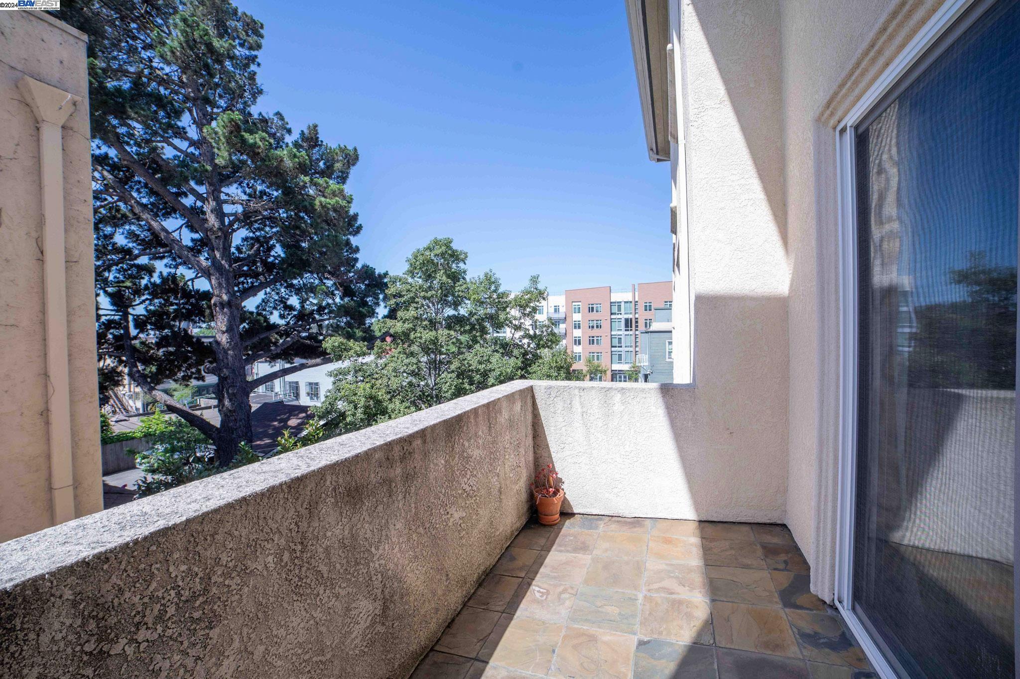 Detail Gallery Image 15 of 19 For 2933 Mcclure St #8,  Oakland,  CA 94609 - 1 Beds | 1 Baths