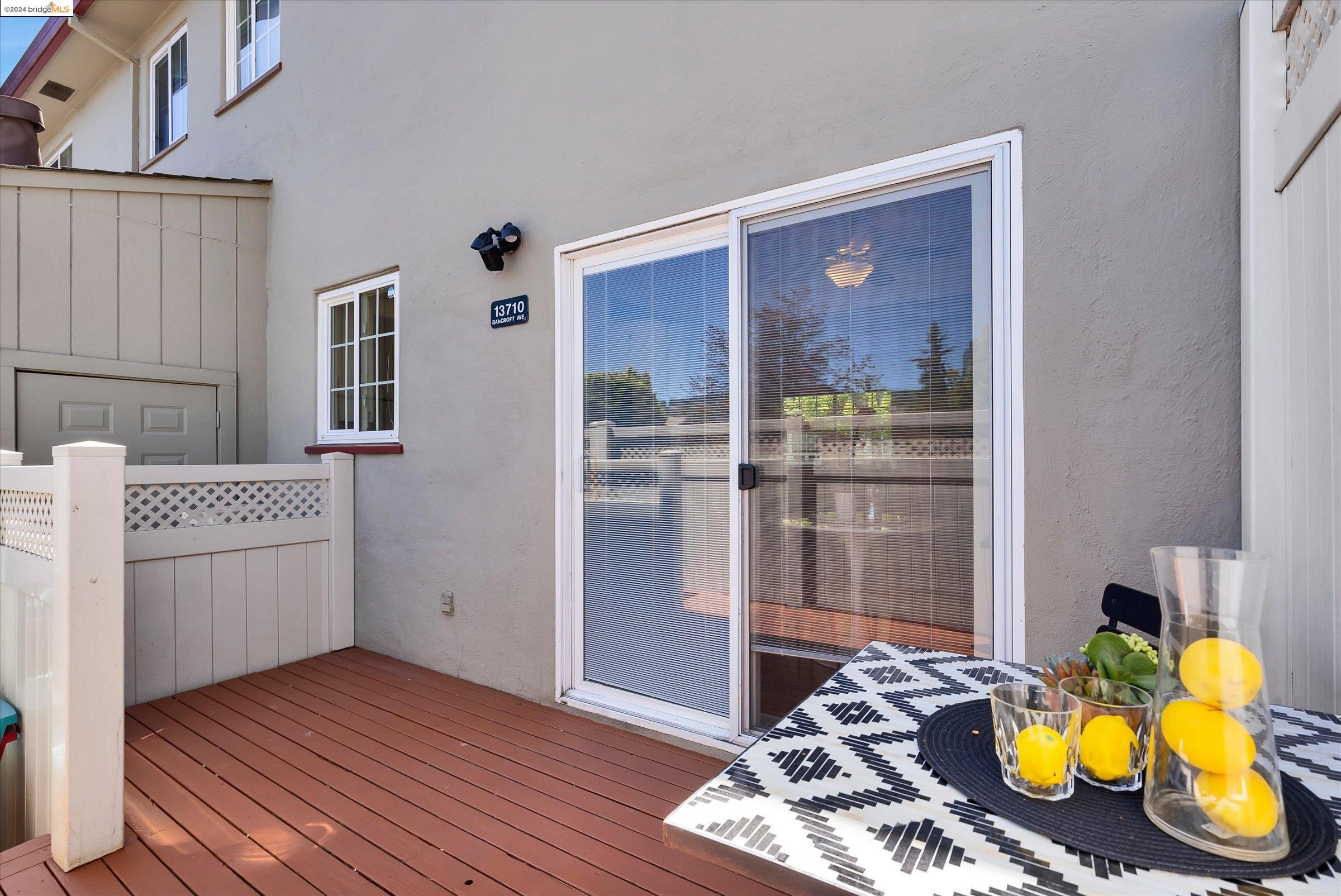 Detail Gallery Image 15 of 30 For 13710 Bancroft Ave, San Leandro,  CA 94578 - 2 Beds | 1 Baths