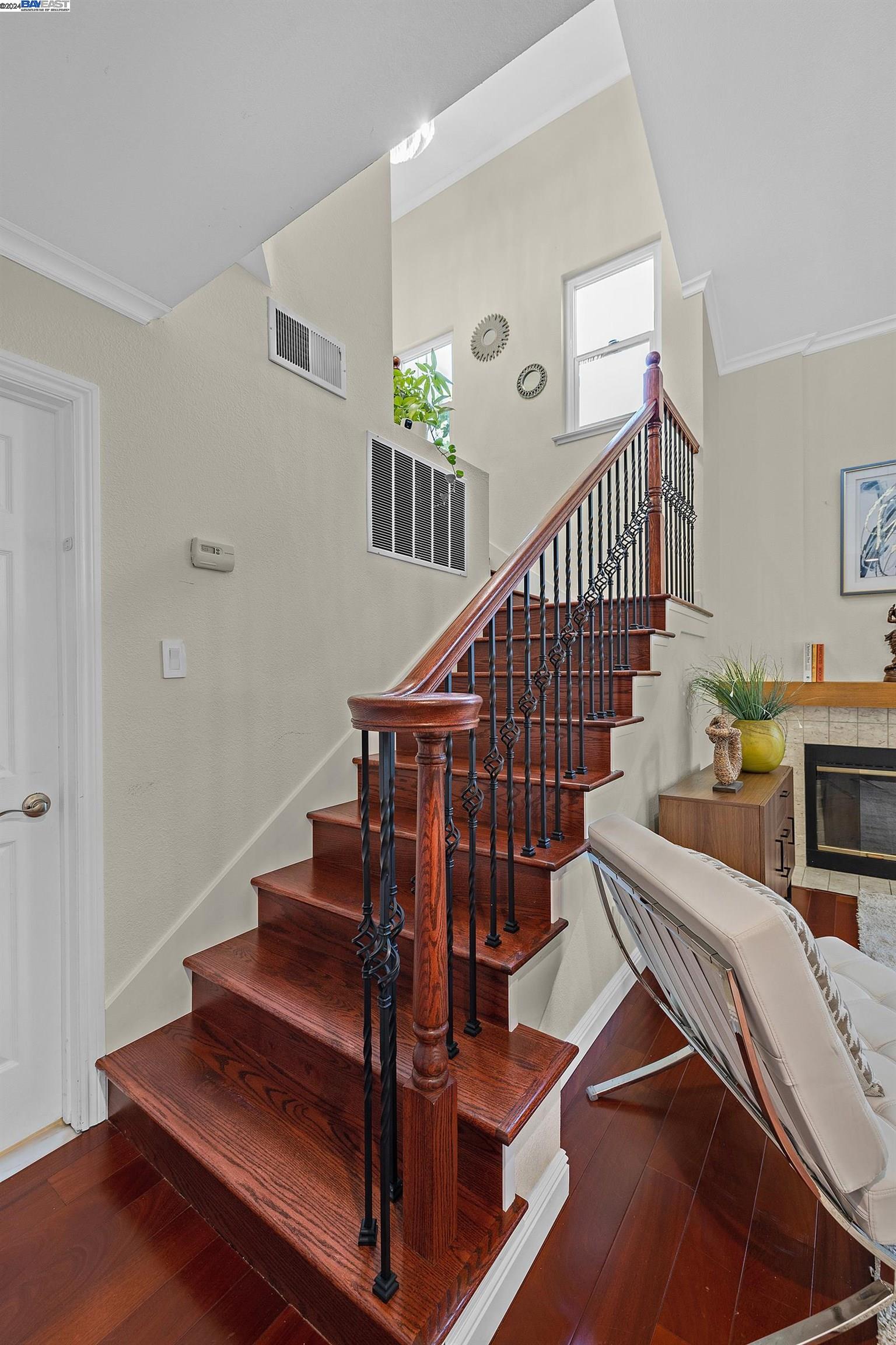 Detail Gallery Image 11 of 45 For 3802 Kamp Dr, Pleasanton,  CA 94588 - 3 Beds | 2/1 Baths