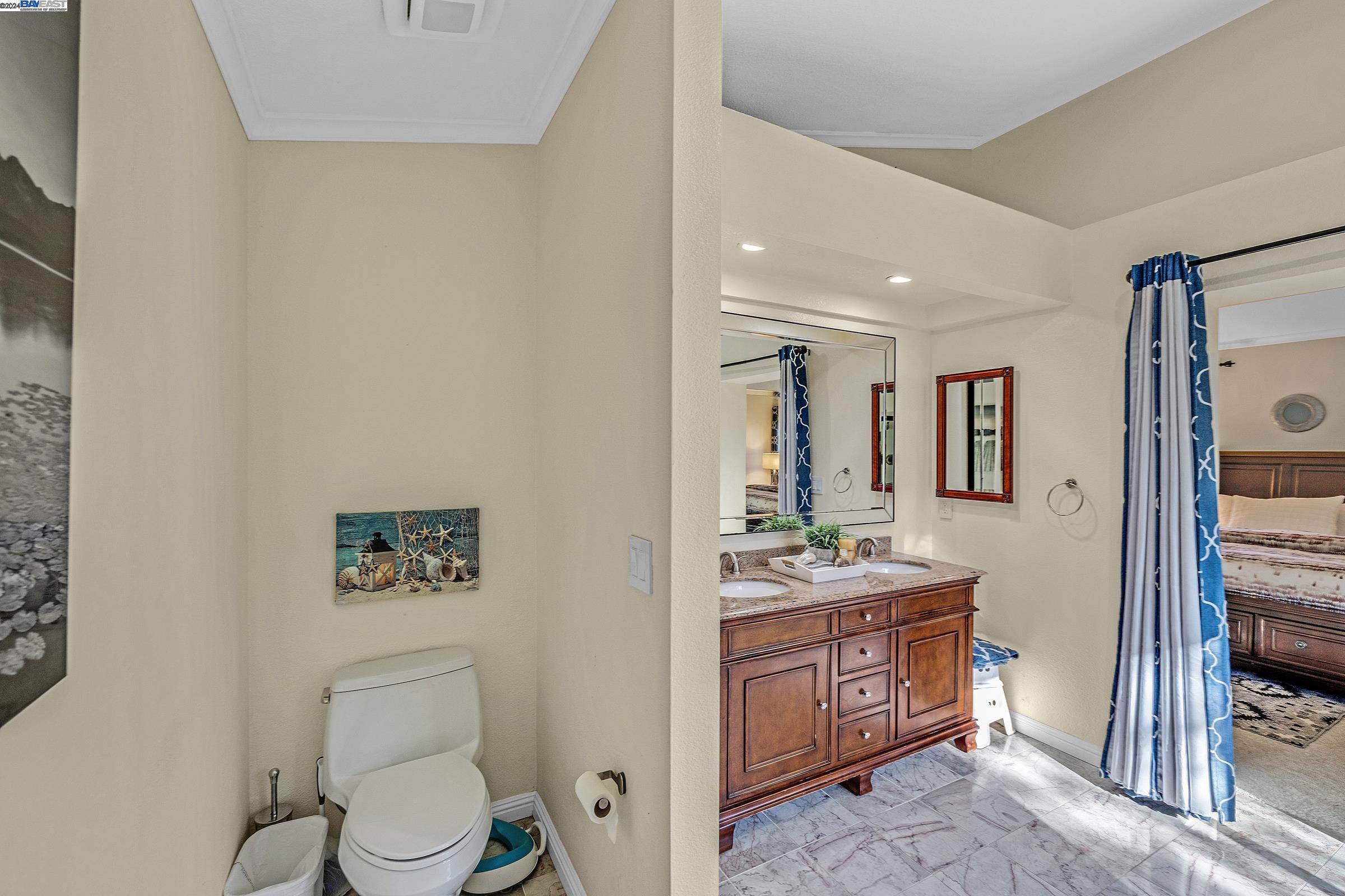 Detail Gallery Image 16 of 45 For 3802 Kamp Dr, Pleasanton,  CA 94588 - 3 Beds | 2/1 Baths