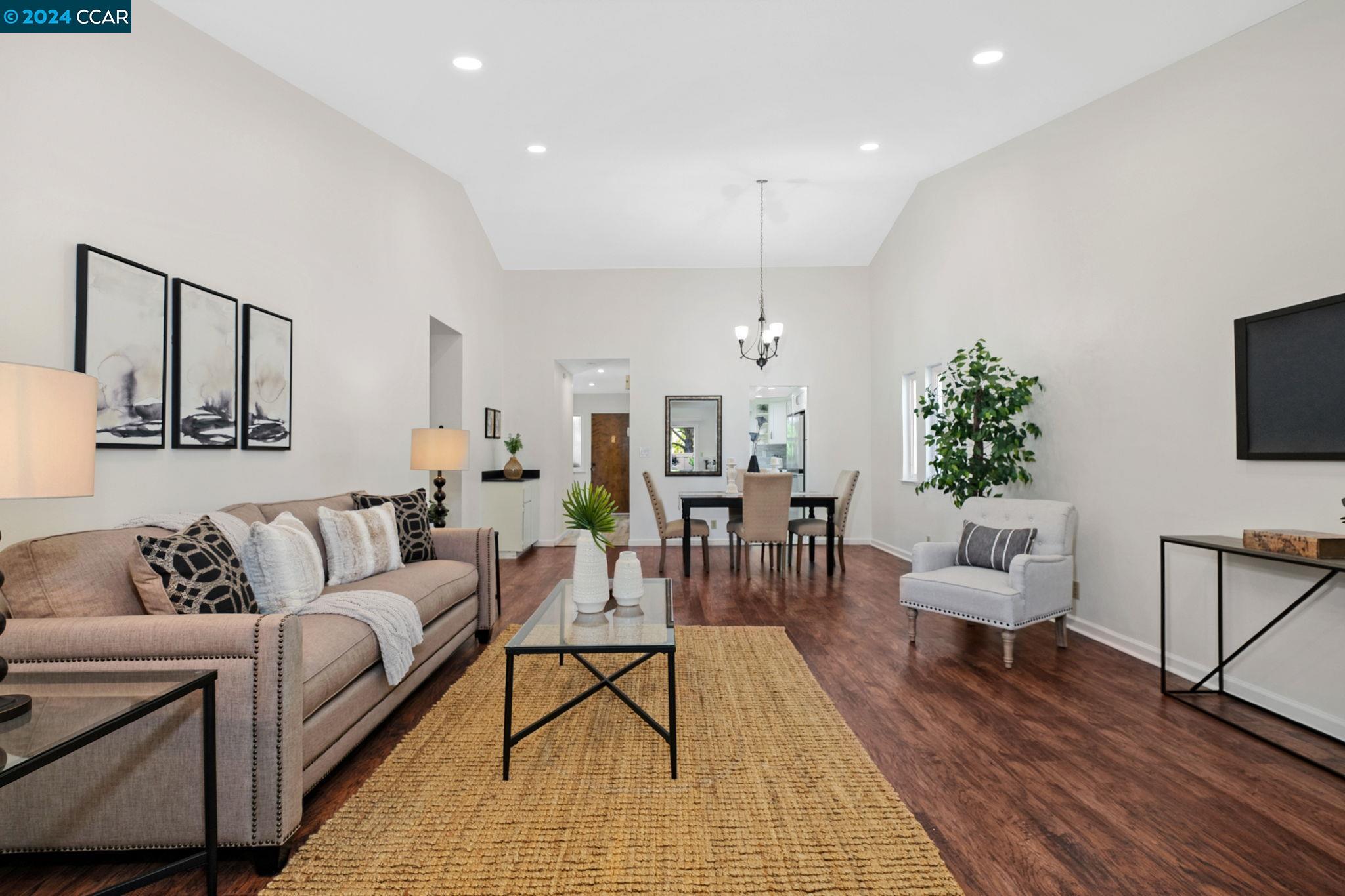 Photo #5: 41058014 Listing 