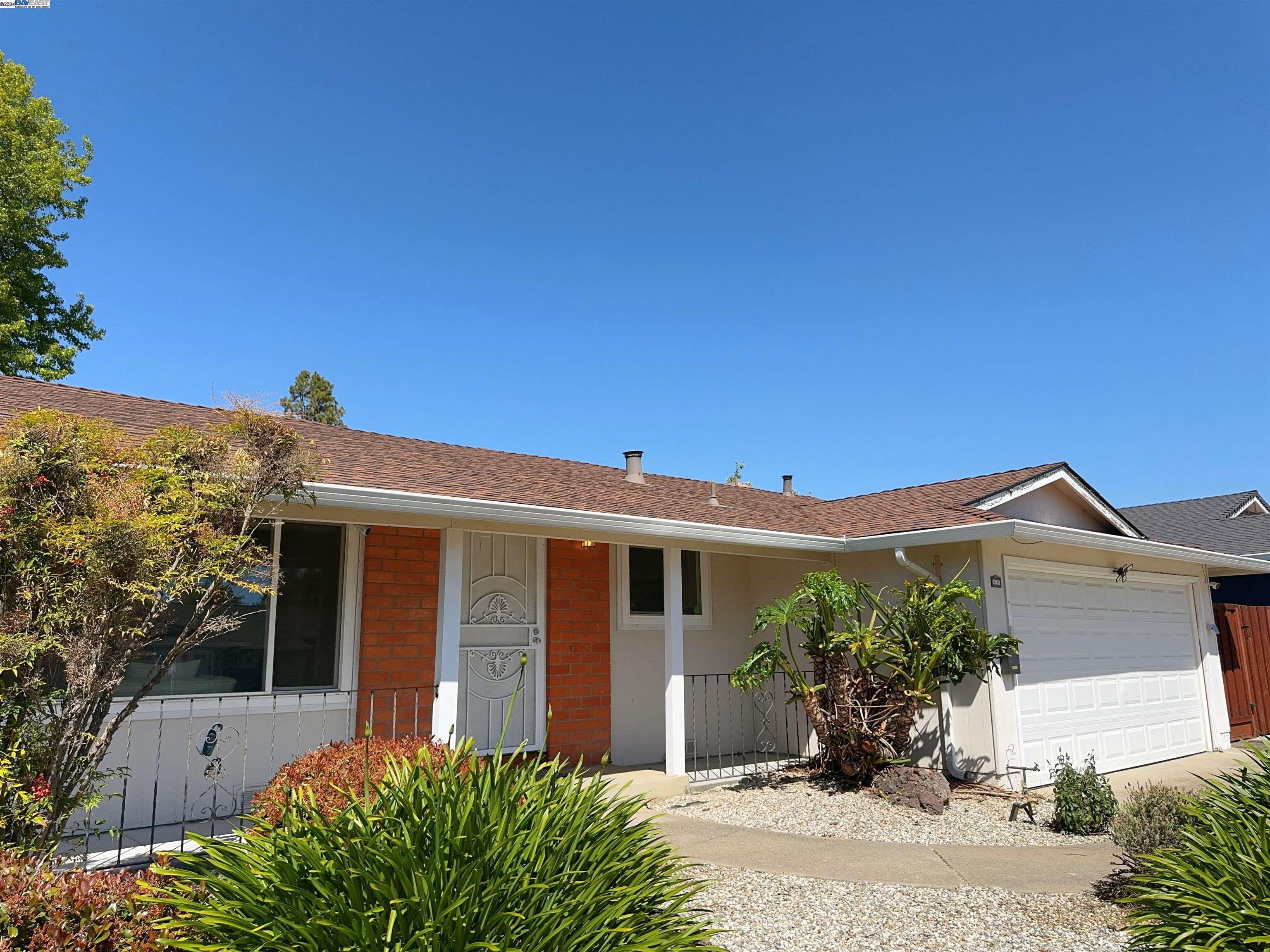 Detail Gallery Image 1 of 1 For 33832 Whitehead Ln, Fremont,  CA 94555 - 3 Beds | 2 Baths