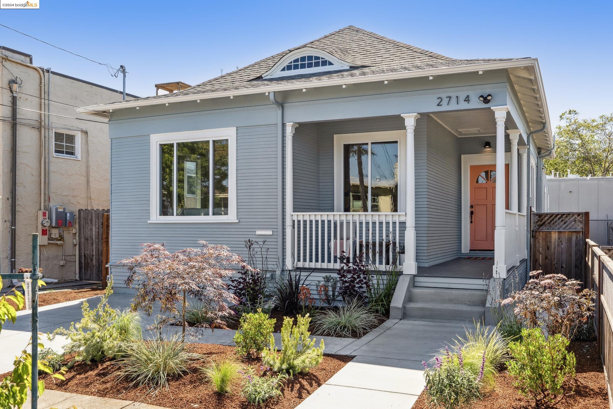 Detail Gallery Image 1 of 47 For 2714 Wallace St, Berkeley,  CA 94702 - 3 Beds | 2 Baths