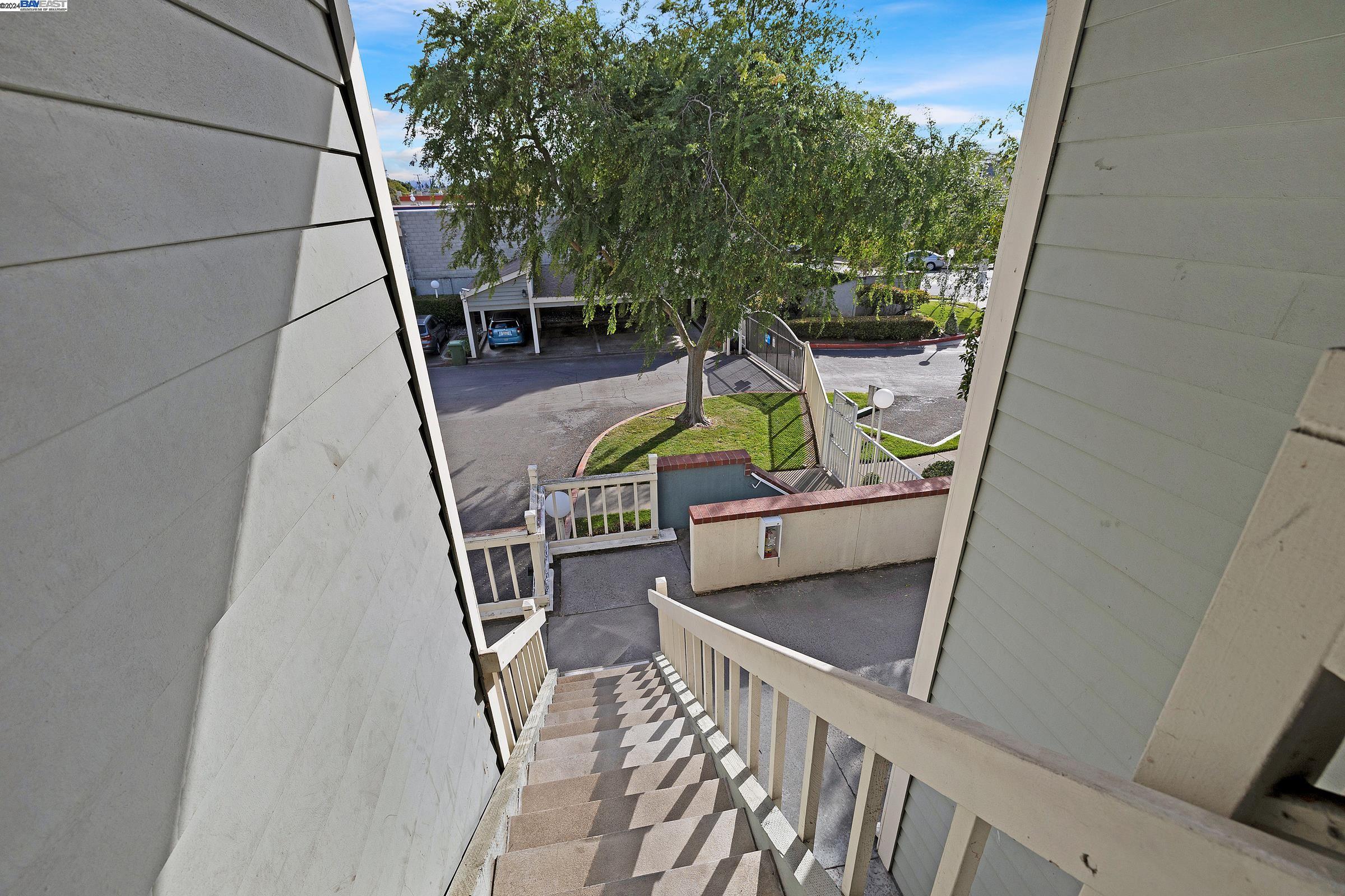 Detail Gallery Image 3 of 27 For 3517 Birchwood Ter #203,  Fremont,  CA 94536 - 2 Beds | 2 Baths