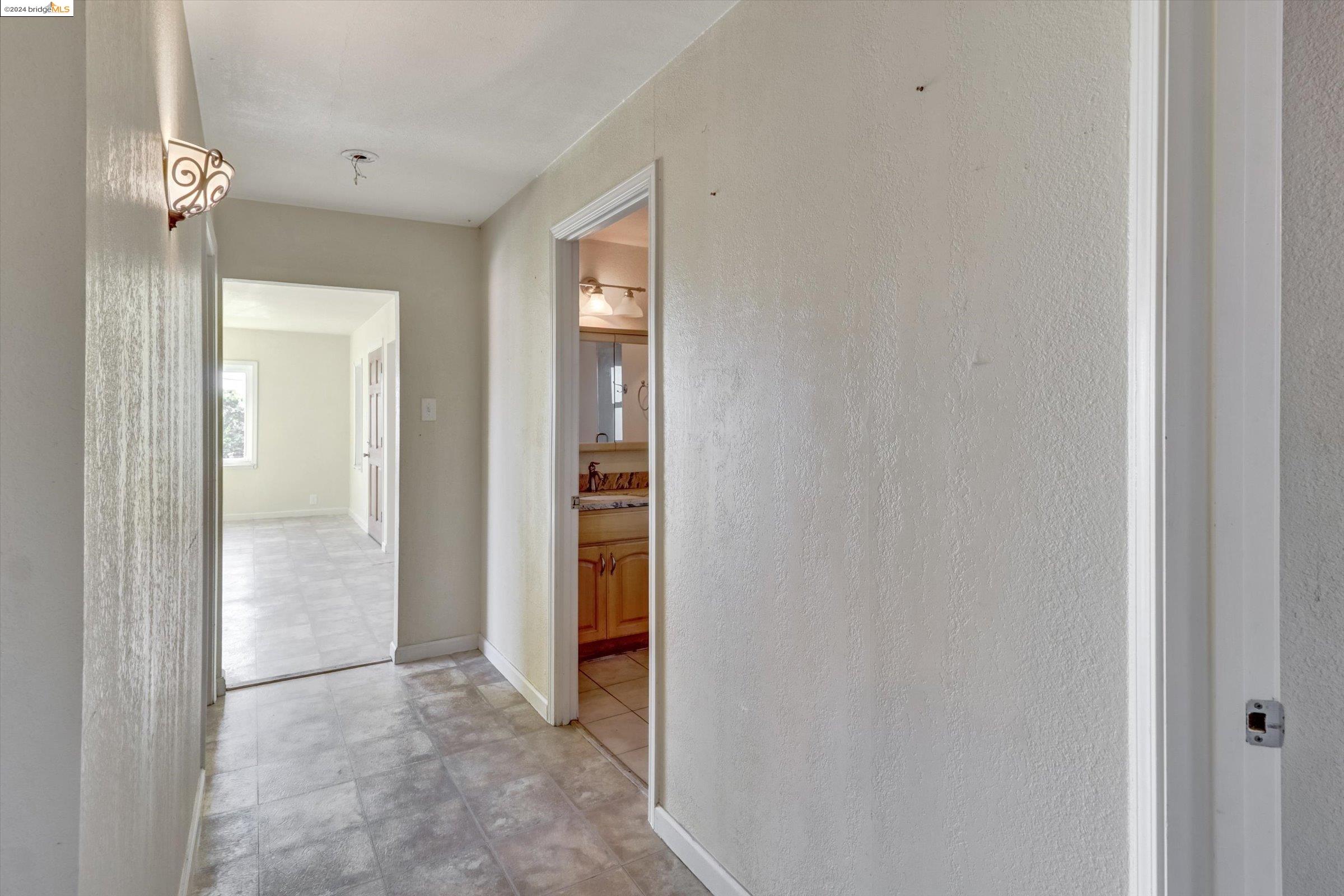 Detail Gallery Image 22 of 43 For 6209 Plymouth Ave, Richmond,  CA 94805 - 3 Beds | 1 Baths
