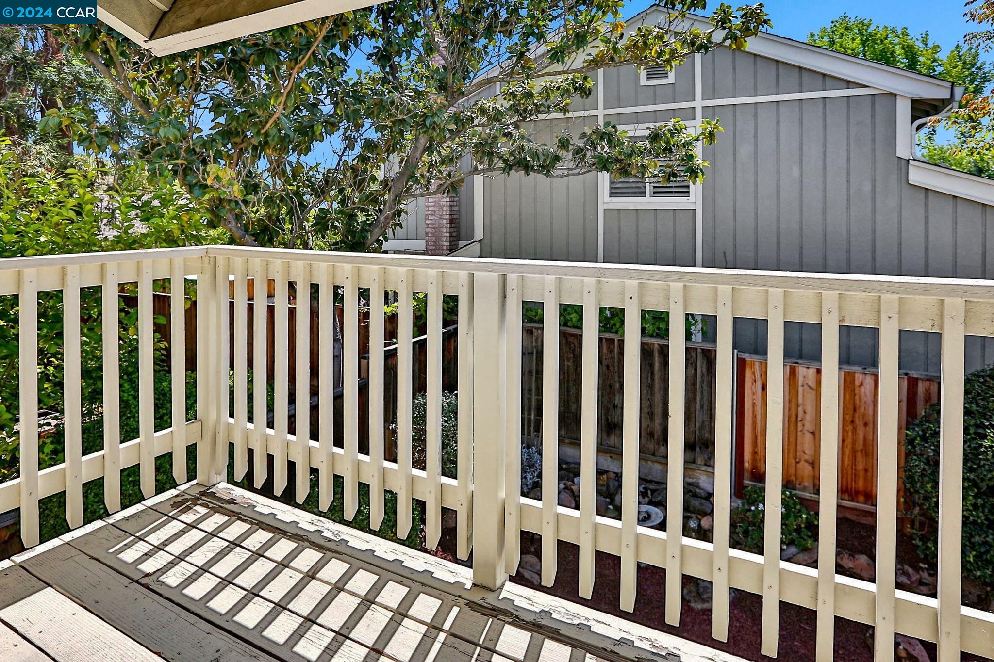 Detail Gallery Image 19 of 29 For 110 Summerwood Pl, Concord,  CA 94518 - 3 Beds | 2/1 Baths