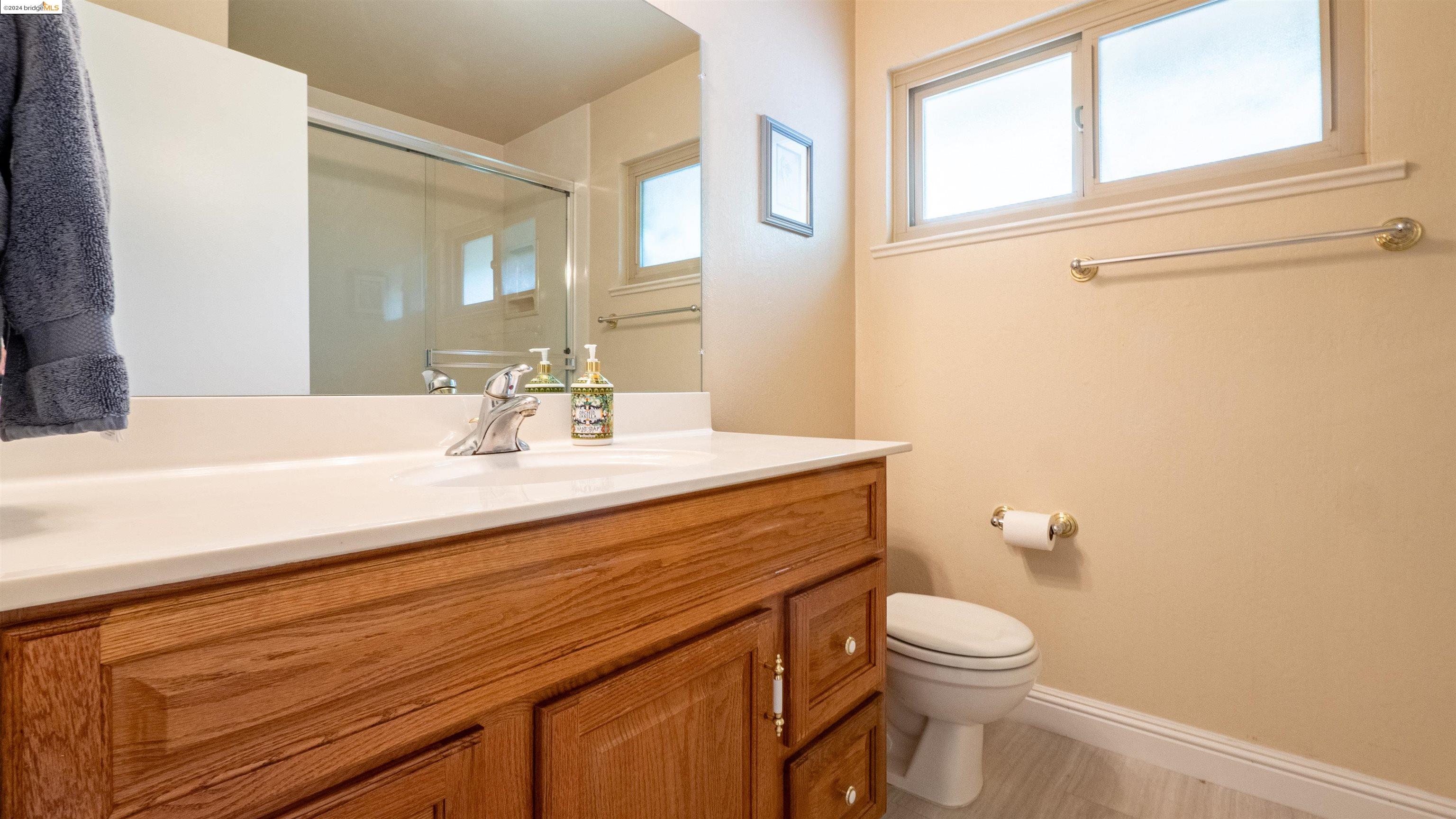 Detail Gallery Image 24 of 41 For 225 Hillside Rd, Antioch,  CA 94509 - 4 Beds | 2/1 Baths