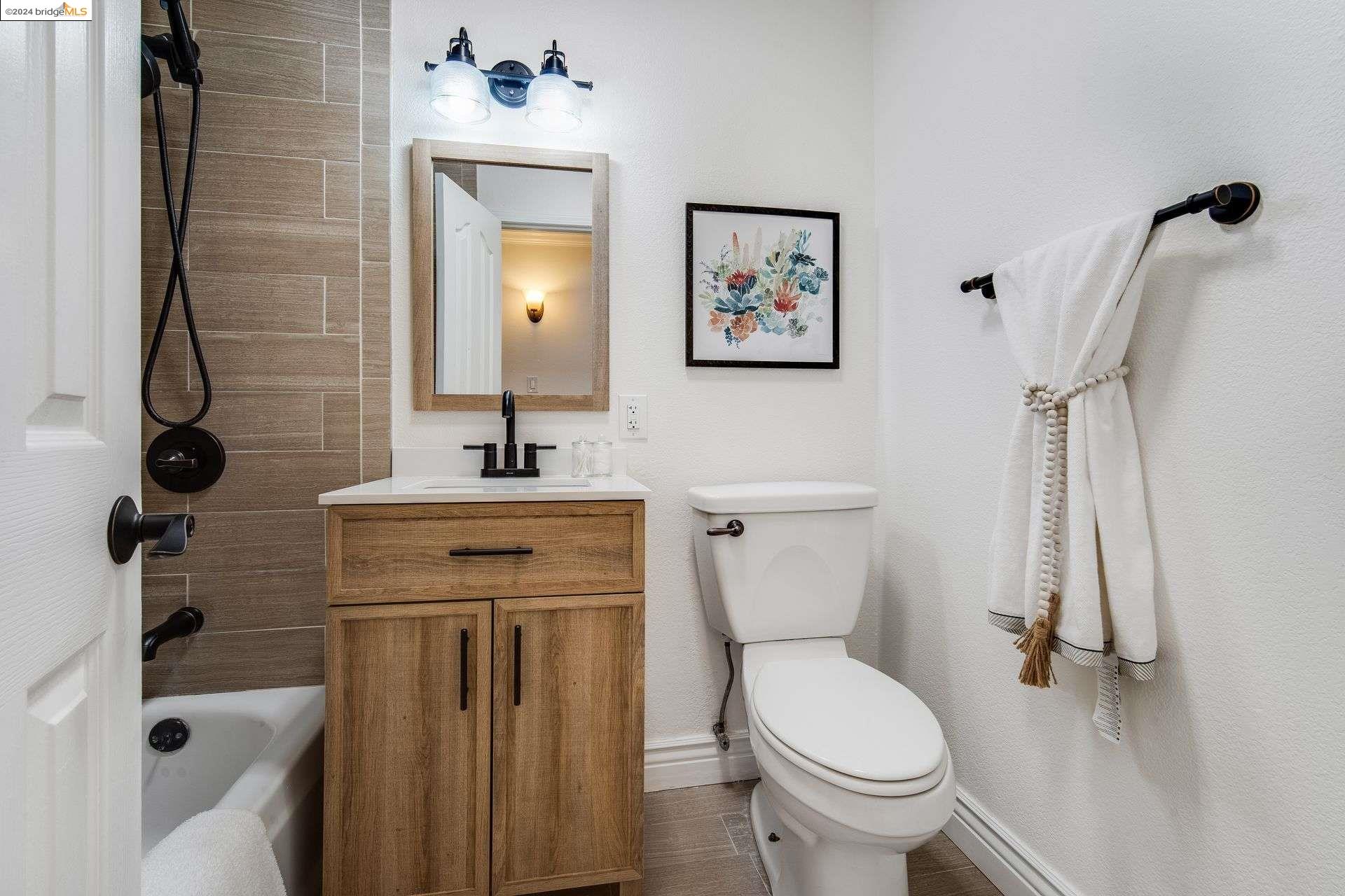Detail Gallery Image 15 of 31 For 7843 Gardella Dr, Dublin,  CA 94568 - 3 Beds | 2 Baths