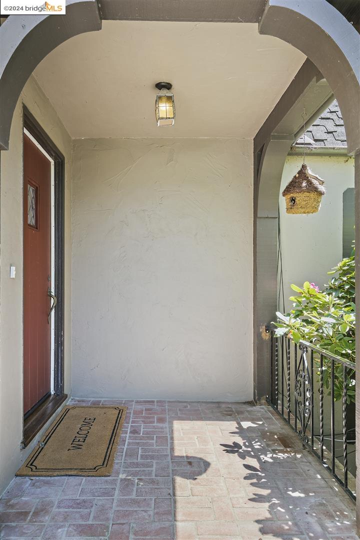 Detail Gallery Image 7 of 59 For 308 Wildwood Ave, Piedmont,  CA 94611 - 3 Beds | 4 Baths