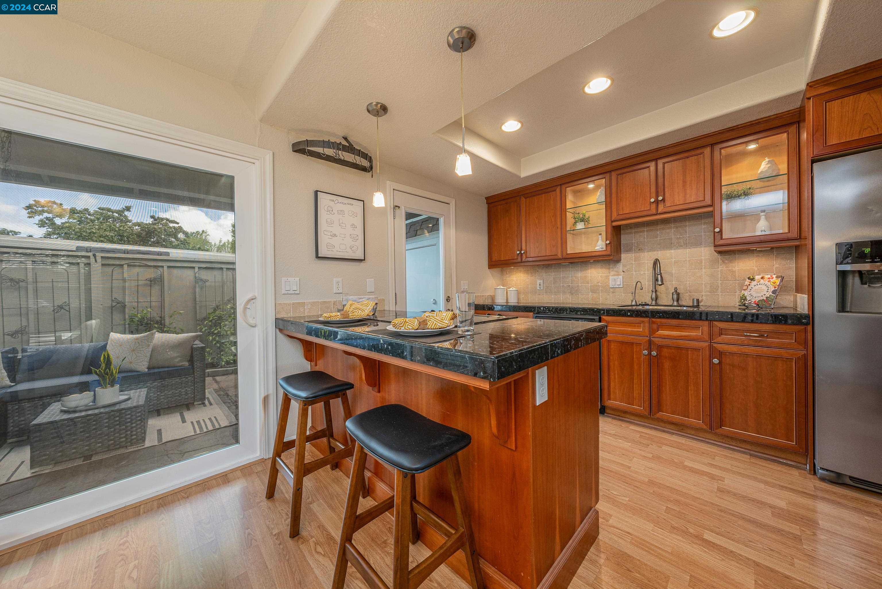 Detail Gallery Image 13 of 59 For 2828 Bollinger Canyon Rd, San Ramon,  CA 94583 - 3 Beds | 2 Baths