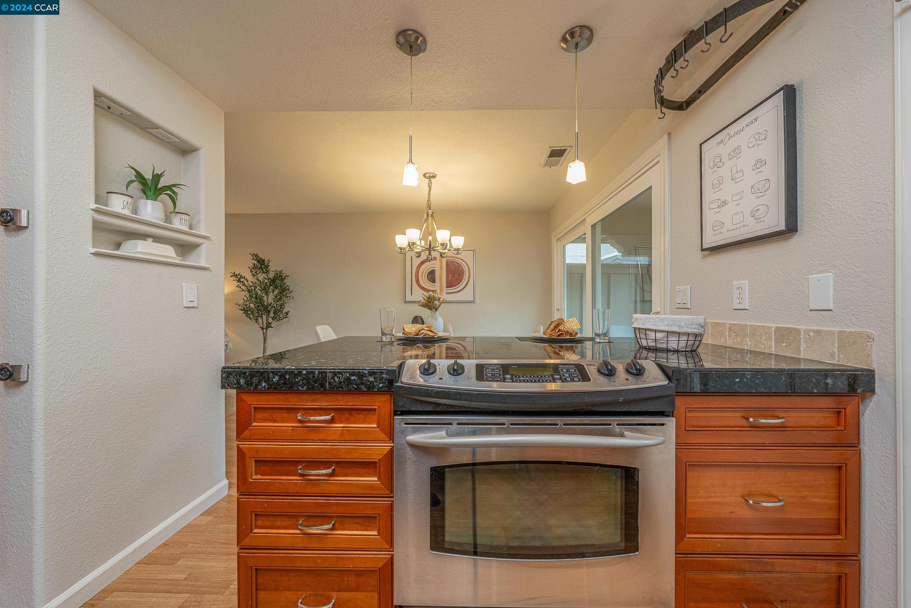 Detail Gallery Image 18 of 59 For 2828 Bollinger Canyon Rd, San Ramon,  CA 94583 - 3 Beds | 2 Baths