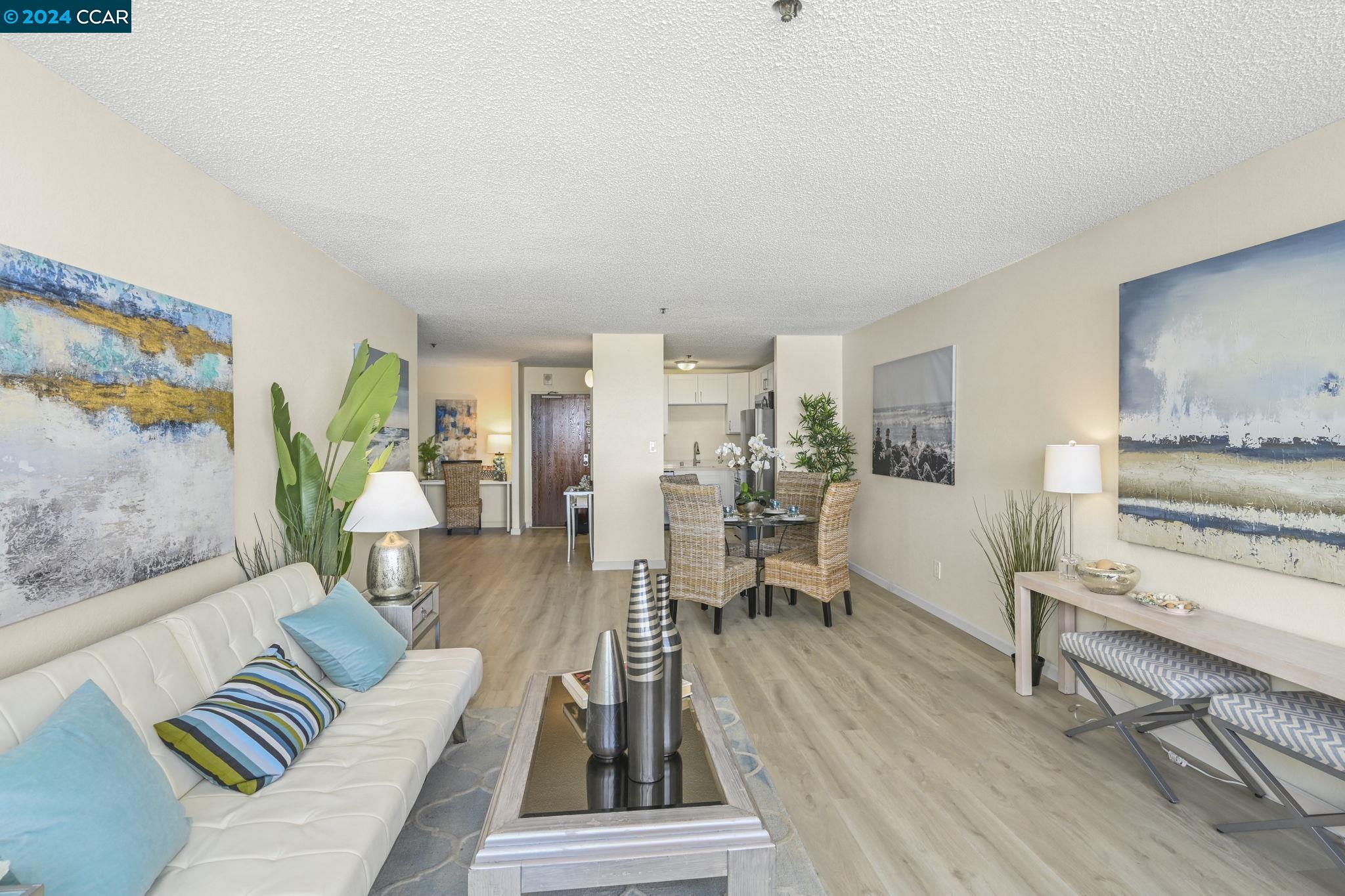 Detail Gallery Image 7 of 24 For 555 Pierce St #931,  Albany,  CA 94706 - 2 Beds | 2 Baths